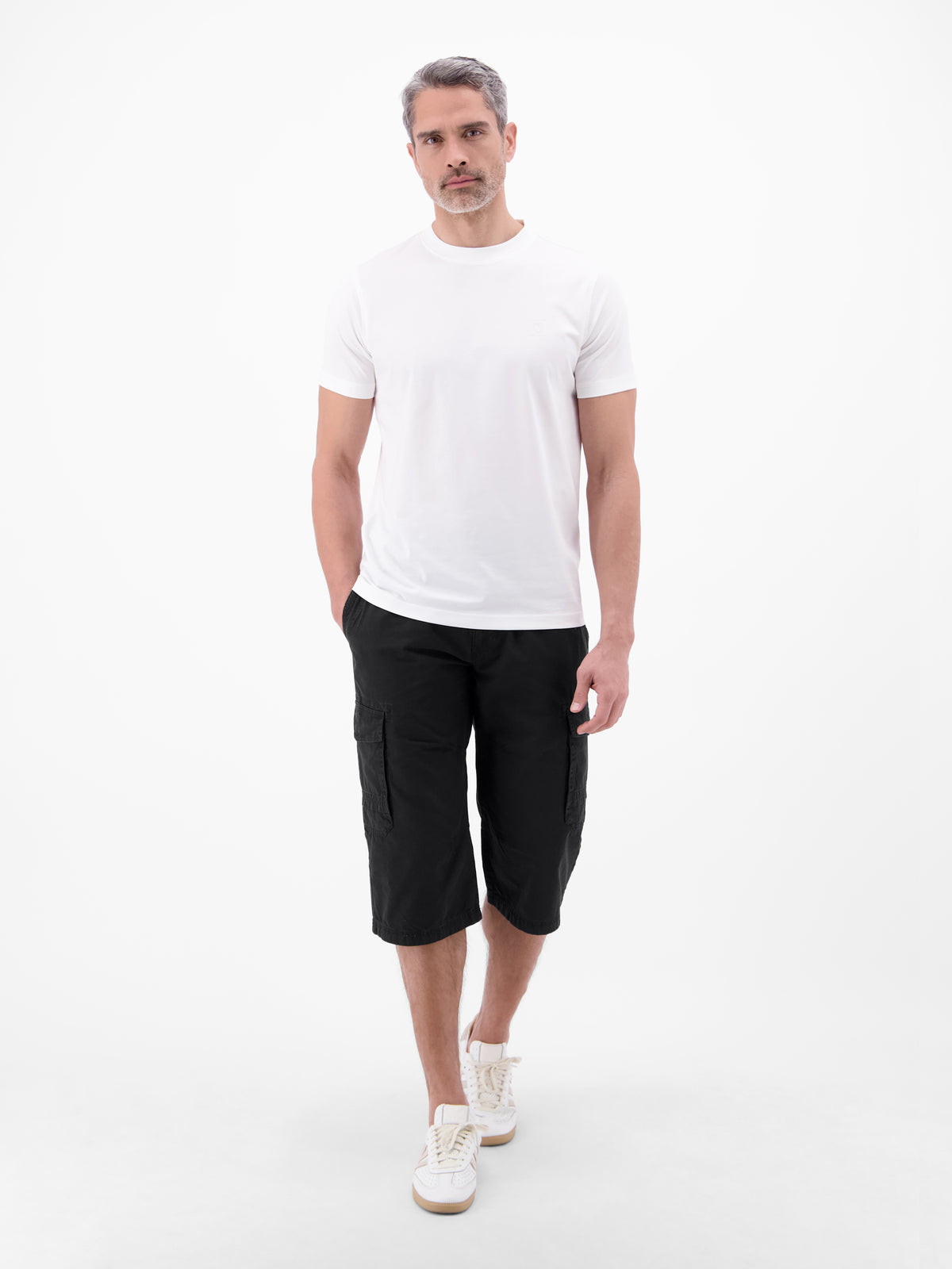 Bermuda mit Cargotaschen, lang geschnitten - Cargo Shorts