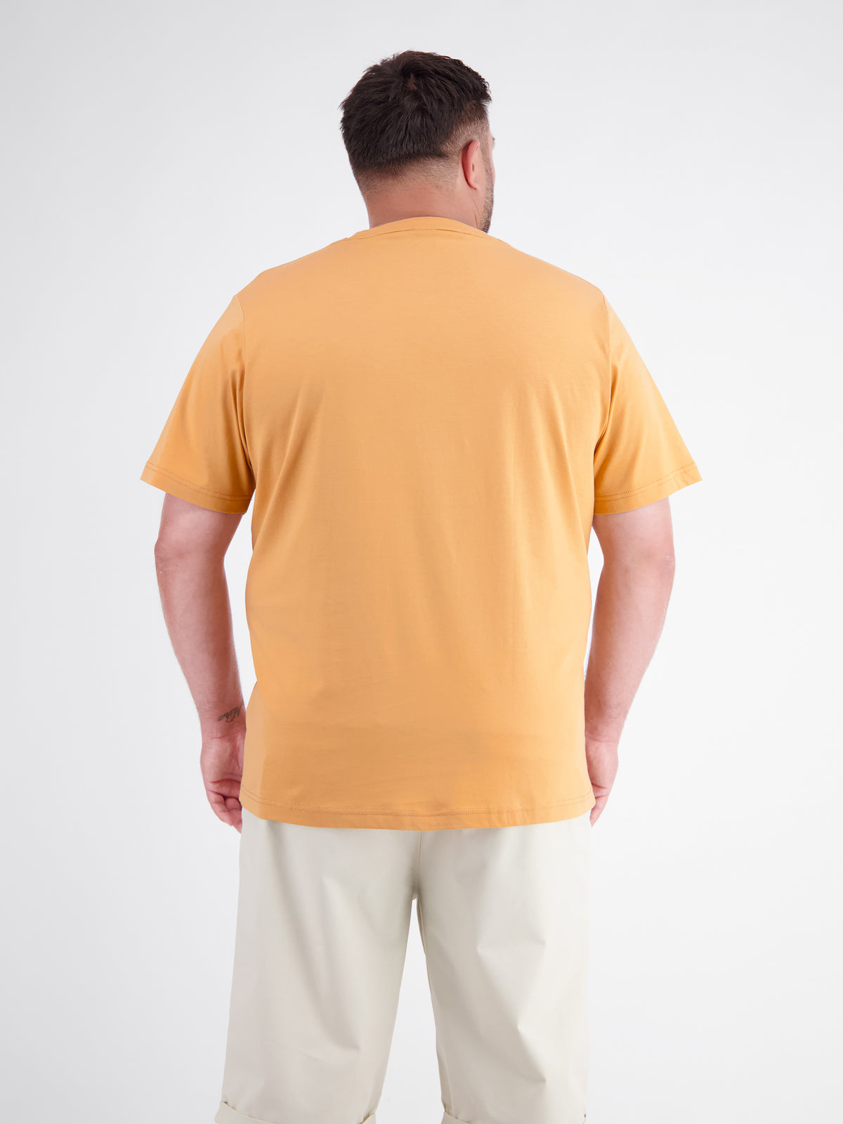 T-shirt made from 100% cotton, plus sizes
