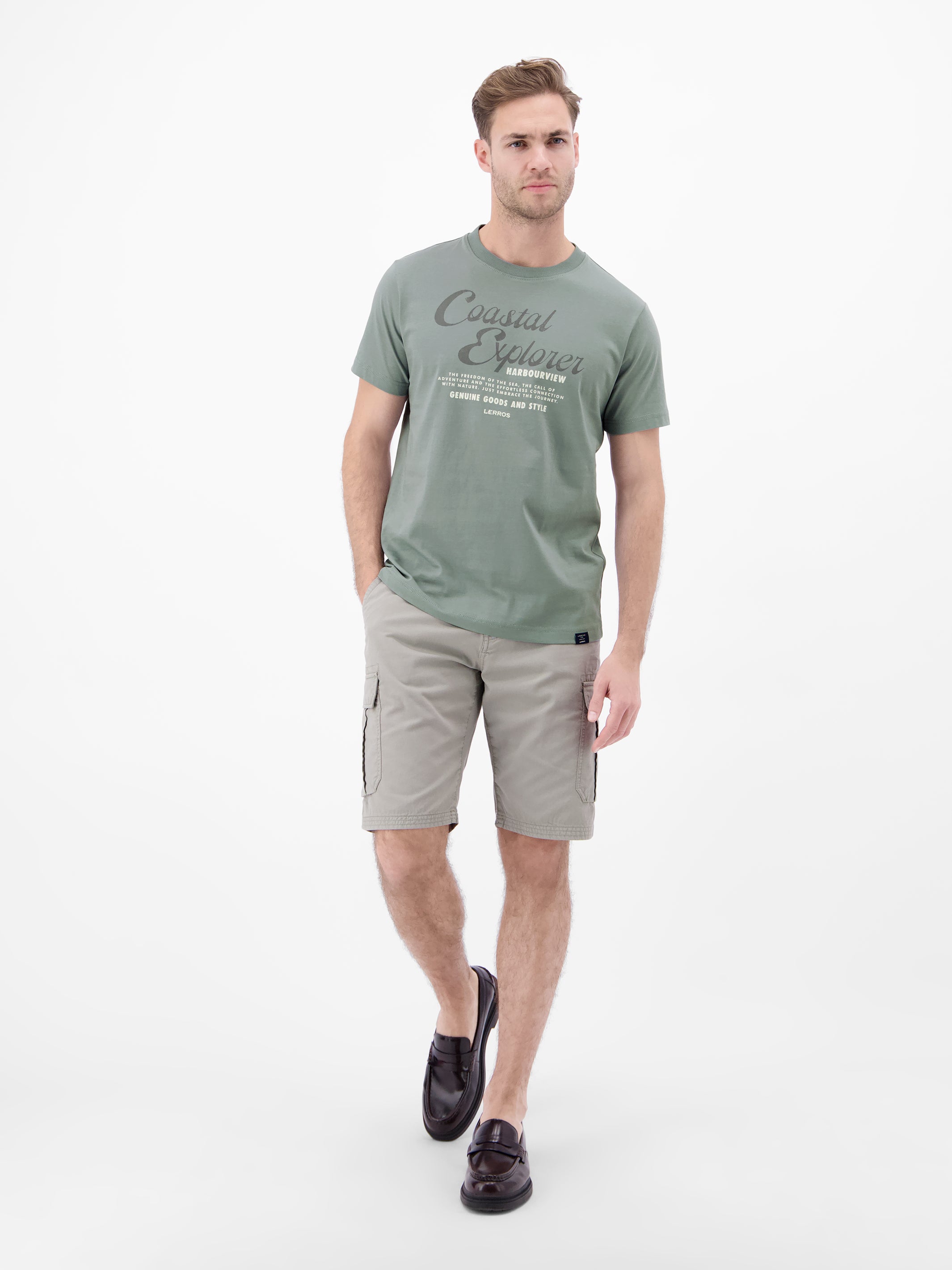 T-Shirt aus 100 % Baumwolle mit Brustprint - T-Shirt Rundhals
