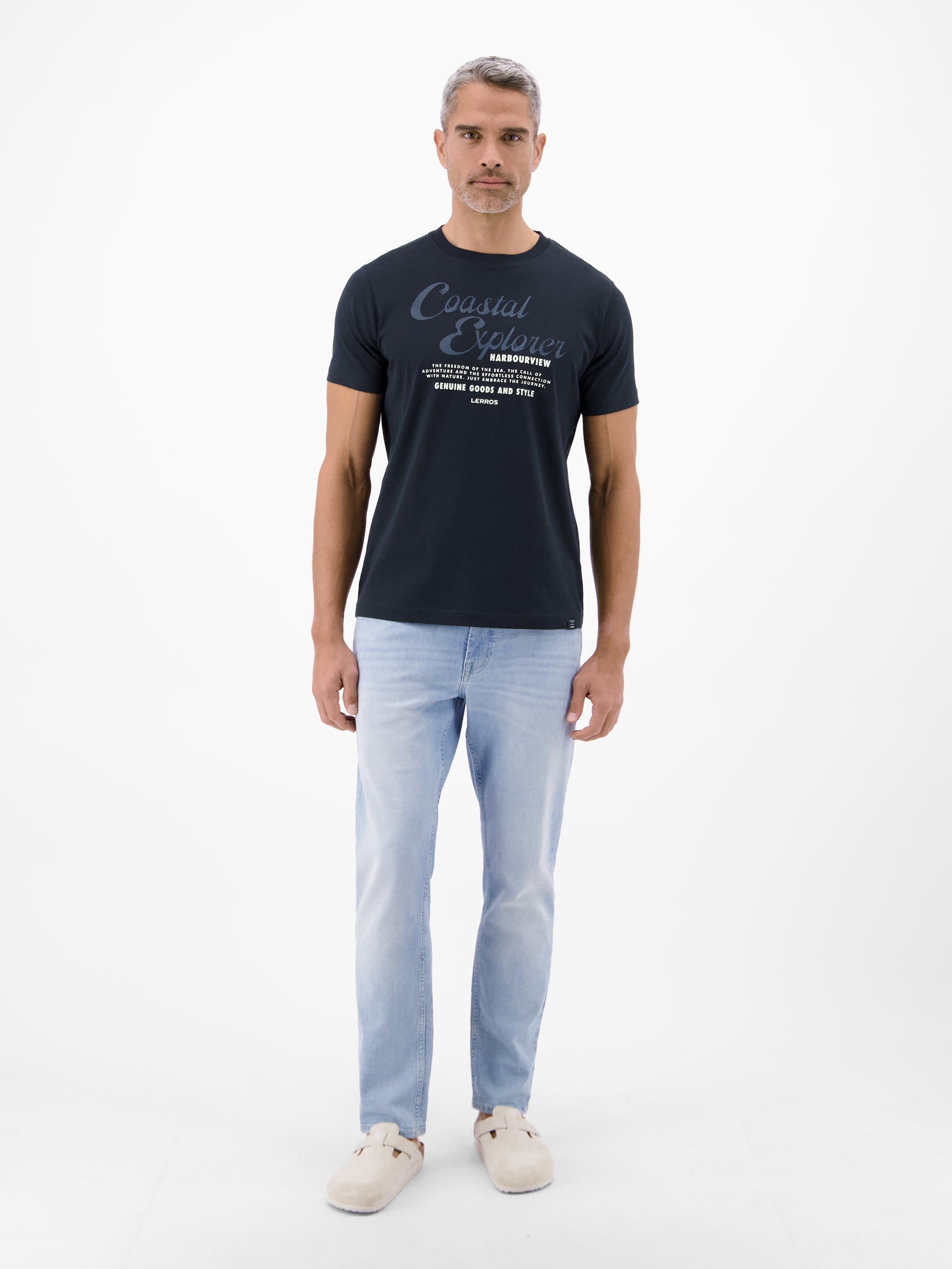 T-Shirt aus 100 % Baumwolle mit Brustprint - T-Shirt Rundhals