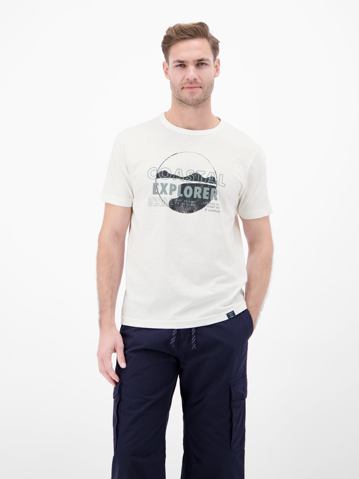 T-Shirt mit Brustprint und Rundhalsausschnitt - T-Shirt Rundhals