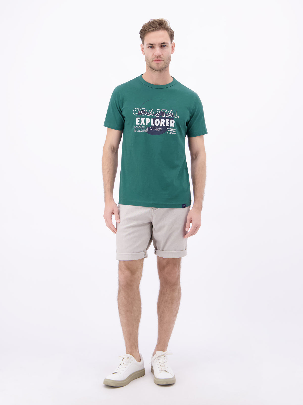 T-Shirt mit Brustprint und Rundhalsausschnitt - T-Shirt Rundhals