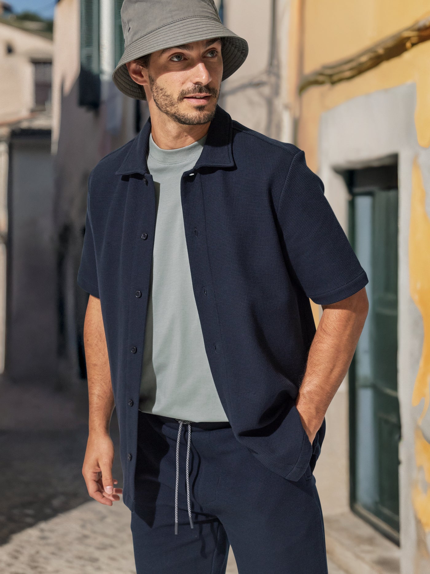 Poloshirt mit durchgehender Knopfleiste, unifarben - Polo Shirt Kurzarm