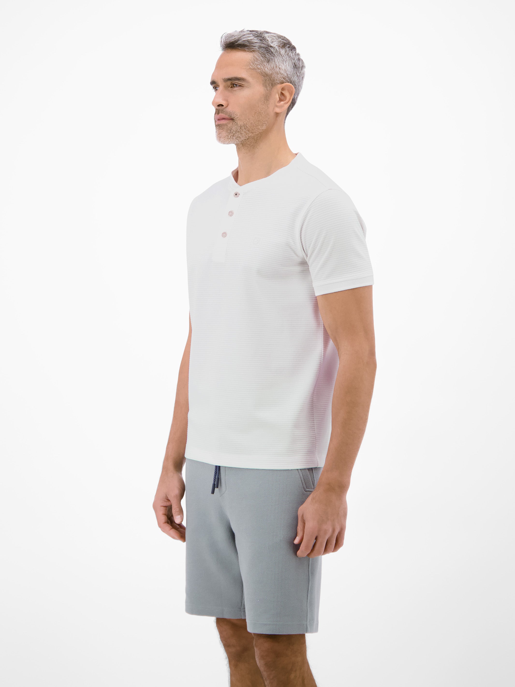 T-Shirt mit Rundkragen und Cool & Dry Funktion - T-Shirt Rundhals