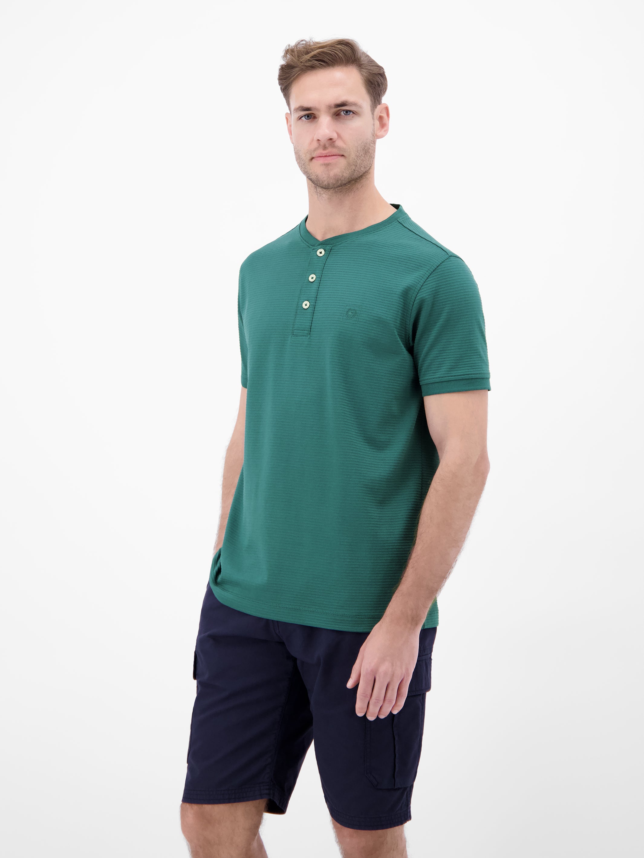 T-Shirt mit Rundkragen und Cool & Dry Funktion - T-Shirt Rundhals