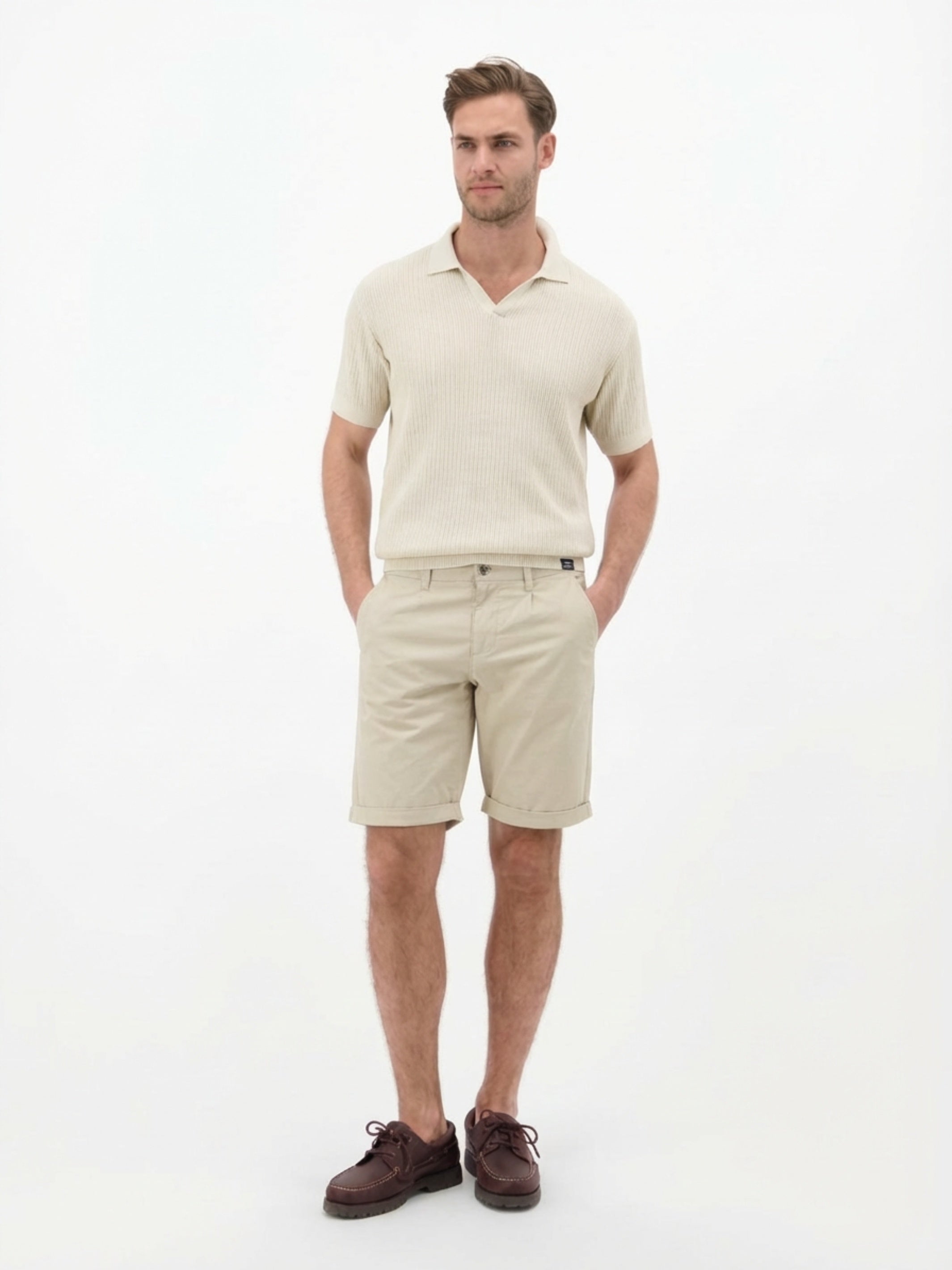Kurze Chino aus leichtem Baumwollmix - Chino Shorts