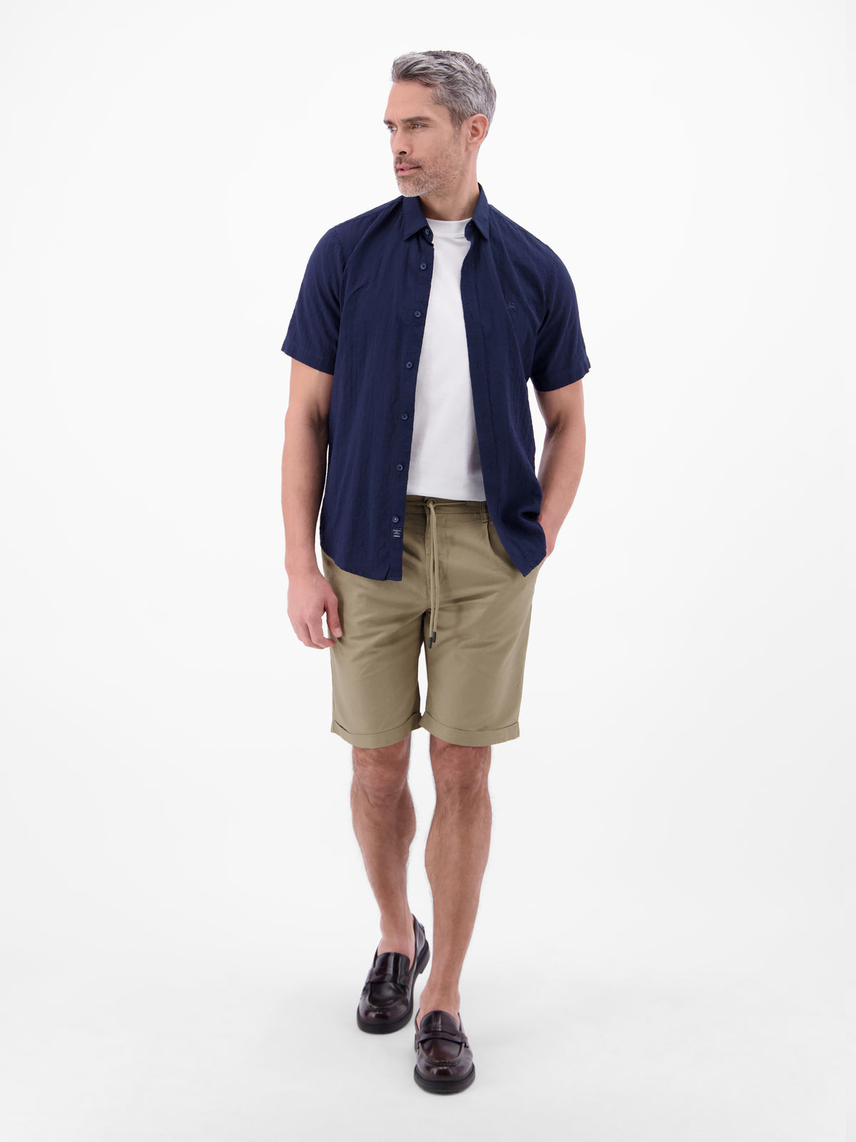 Chino-Shorts aus Baumwoll-Leinen-Mischgewebe - Chino Shorts