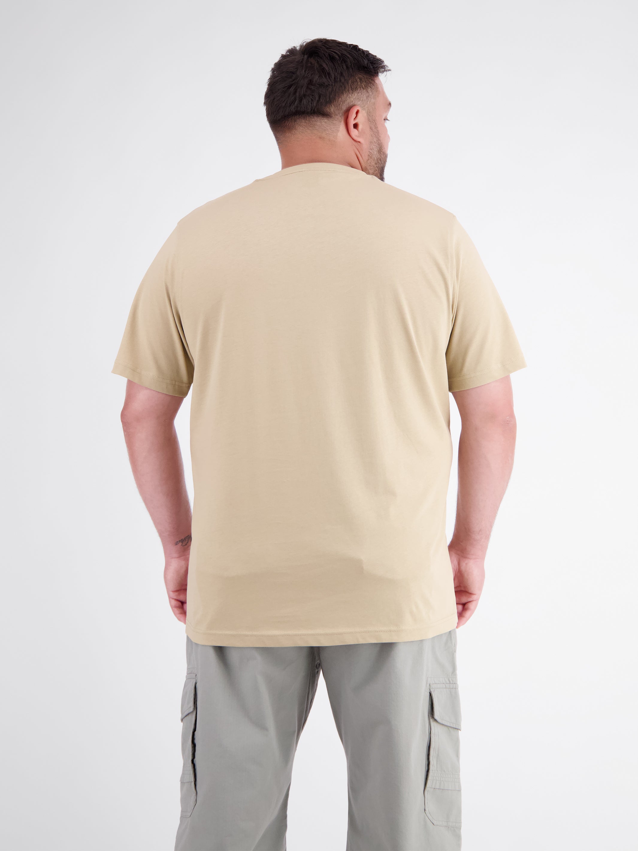 Round neck t-shirt made of soft cotton, plus sizes