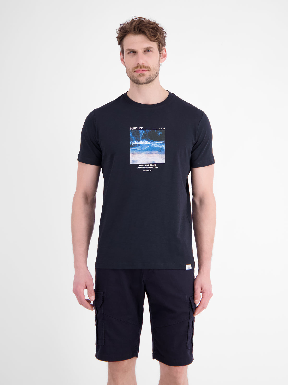 Sportliches T-Shirt mit Surfer-Motiv-Print, reine Baumwolle - T-Shirt Rundhals