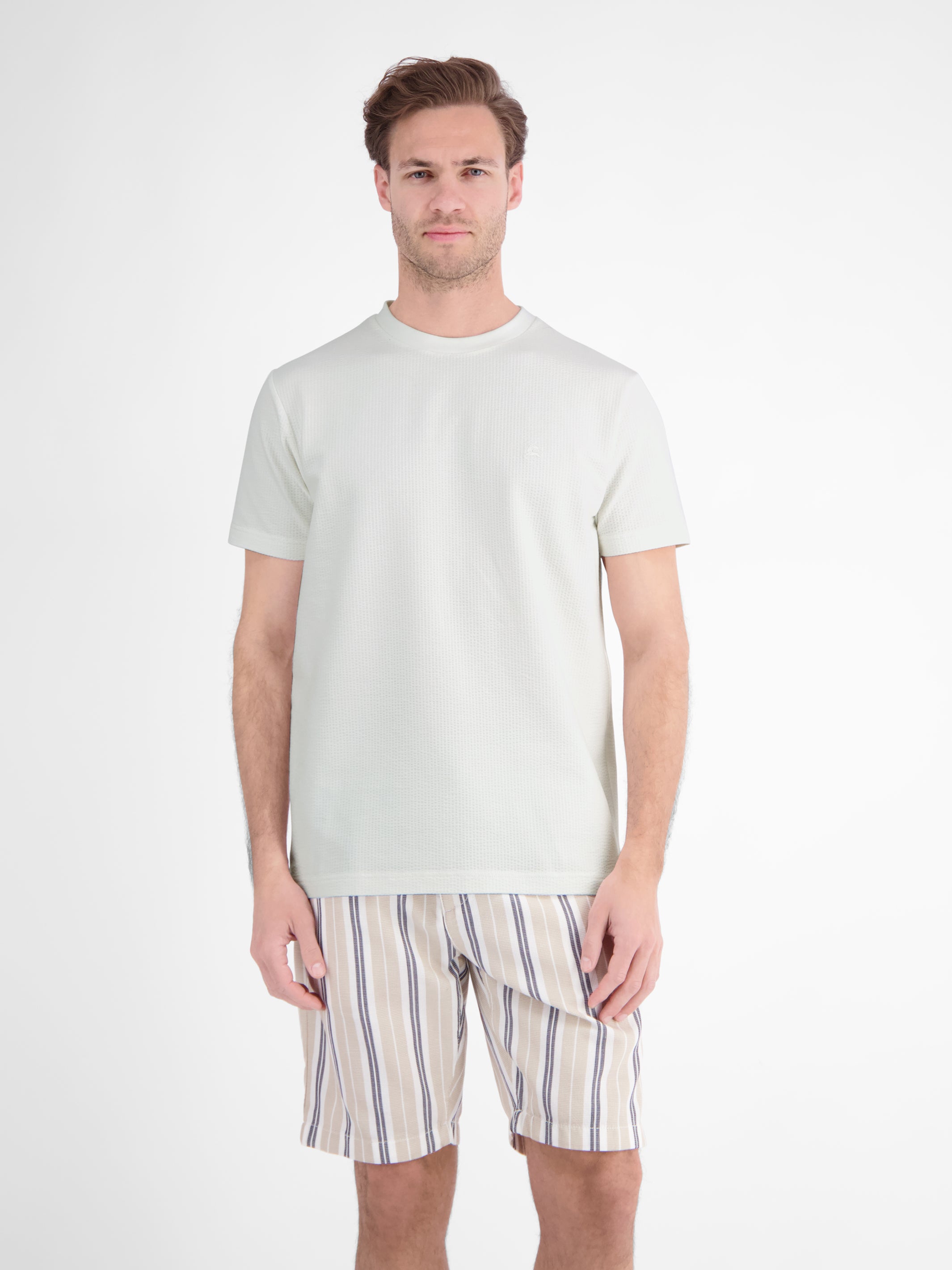 T-Shirt in softer Seersucker-Qualität mit bequemem O-Neck - T-Shirt Rundhals