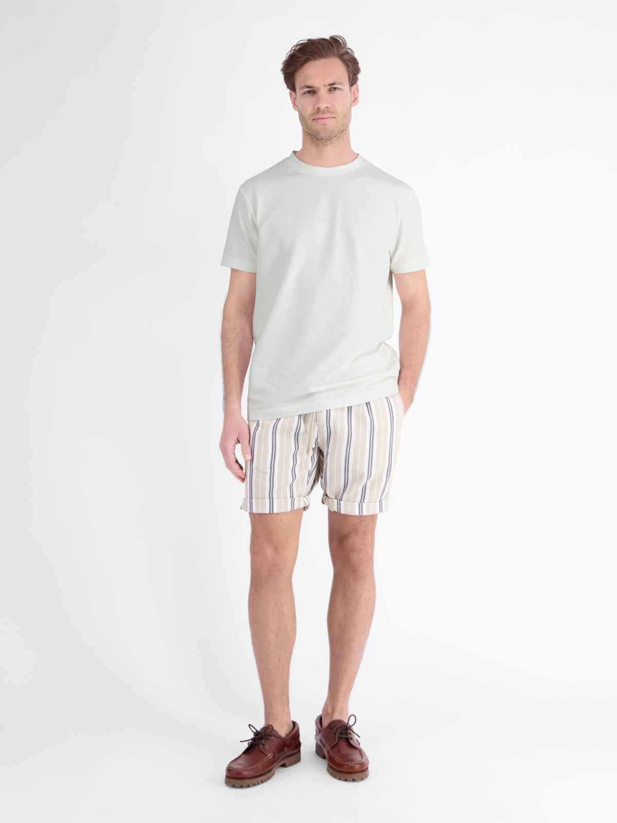 T-Shirt in softer Seersucker-Qualität mit bequemem O-Neck - T-Shirt Rundhals