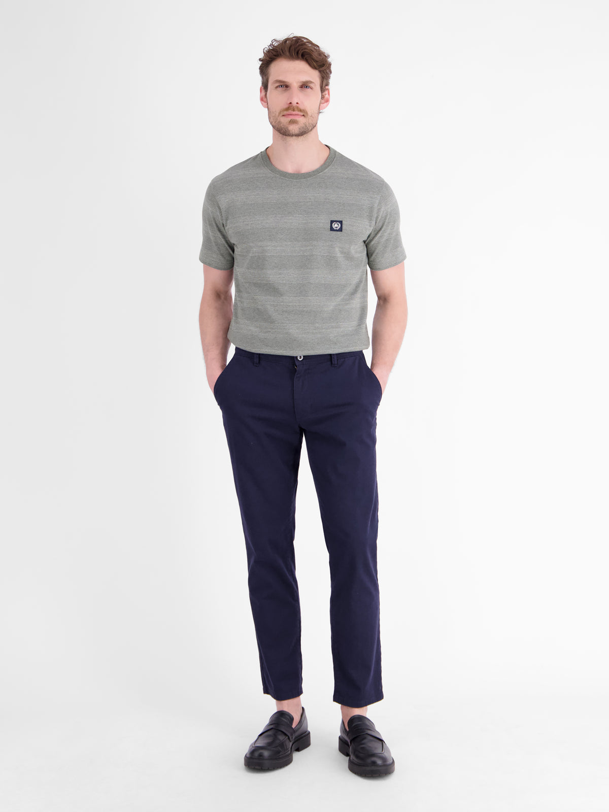 T-Shirt in Piquéqualität mit dezenten Querstreifen - T-Shirt Rundhals