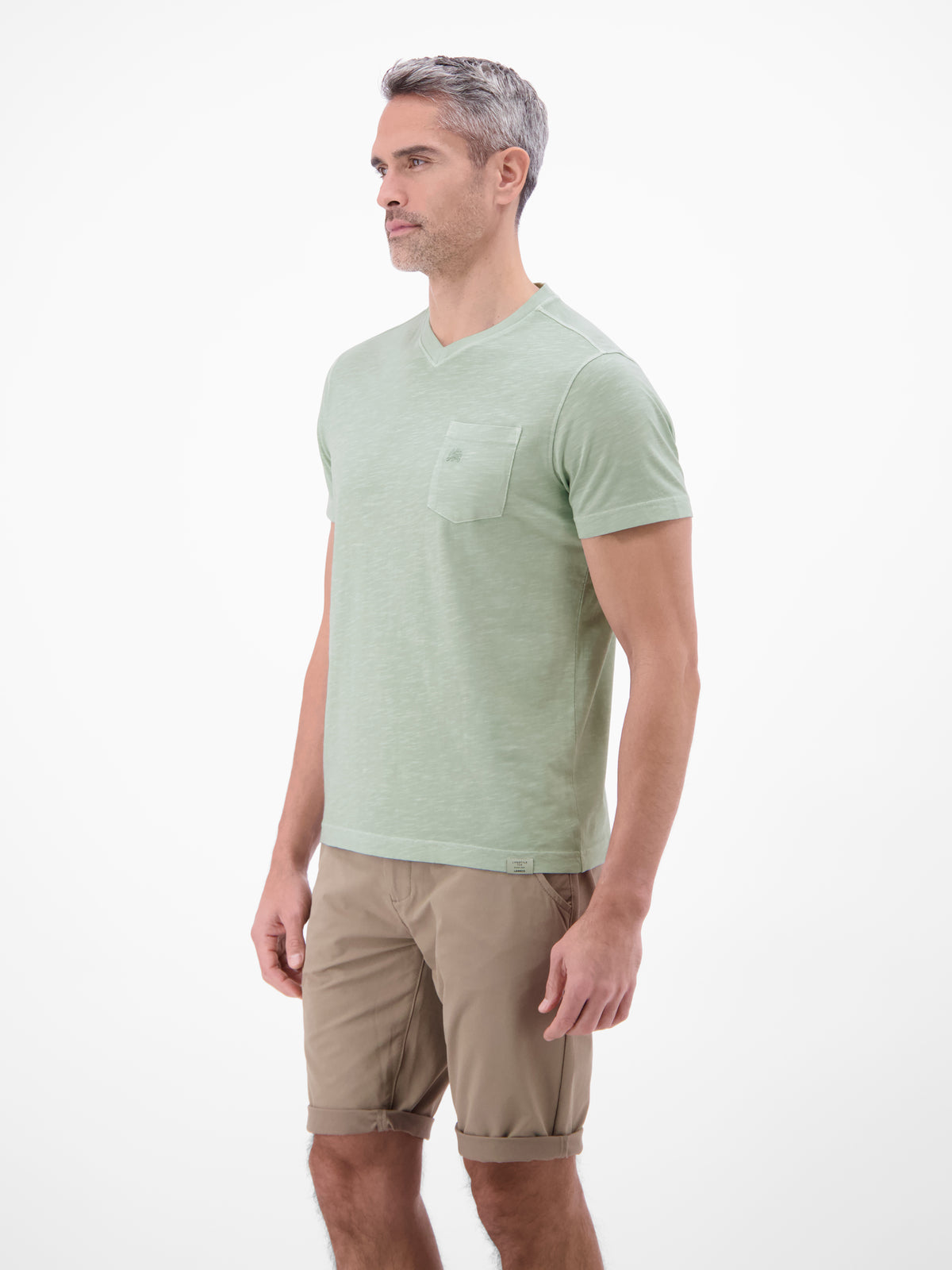 T-Shirt mit sportlichem V-Ausschnitt aus reiner Baumwolle - T-Shirt Rundhals