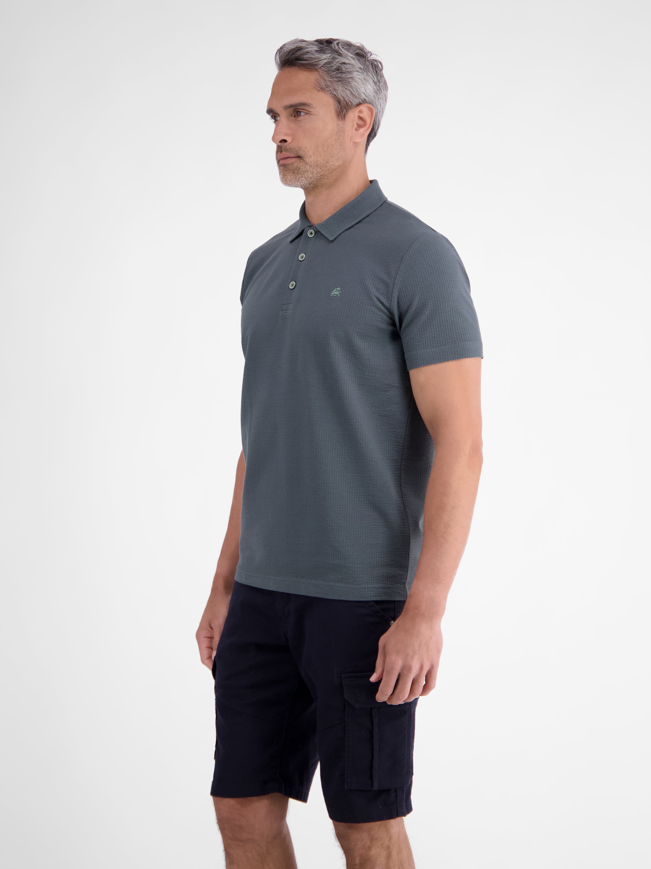 Poloshirt in weicher Seersucker-Qualität - Polo Shirt Kurzarm