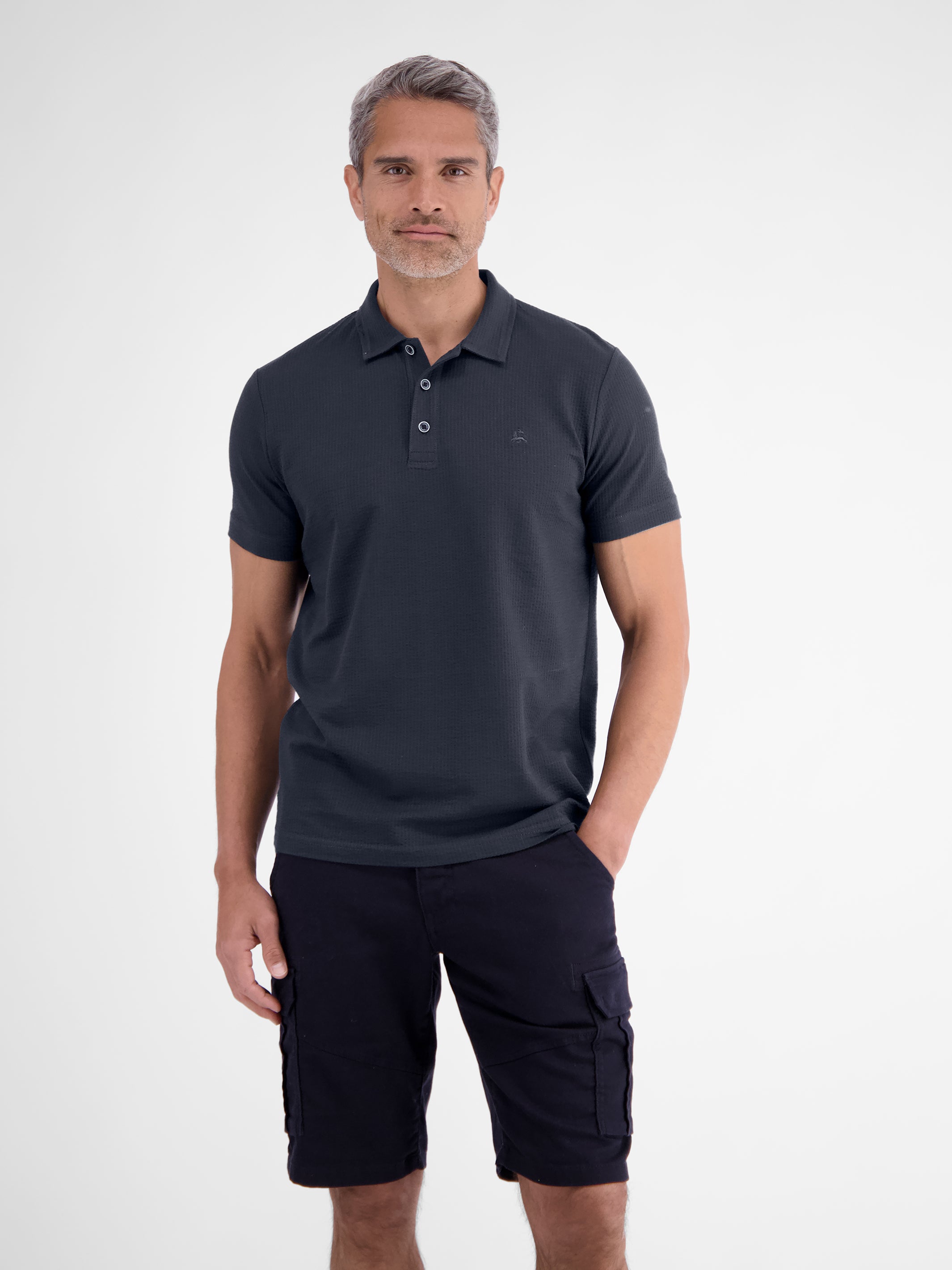 Poloshirt in weicher Seersucker-Qualität - Polo Shirt Kurzarm