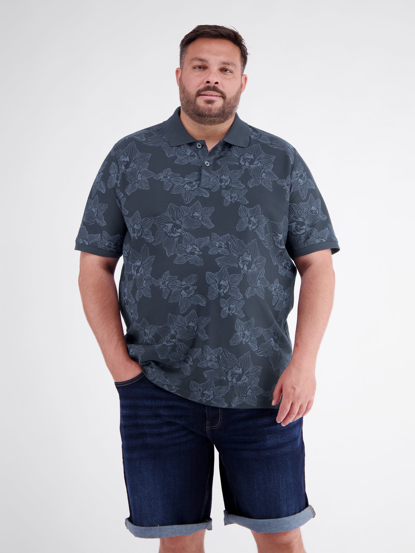 Poloshirt mit Print und Flachstrickkragen, große Größen