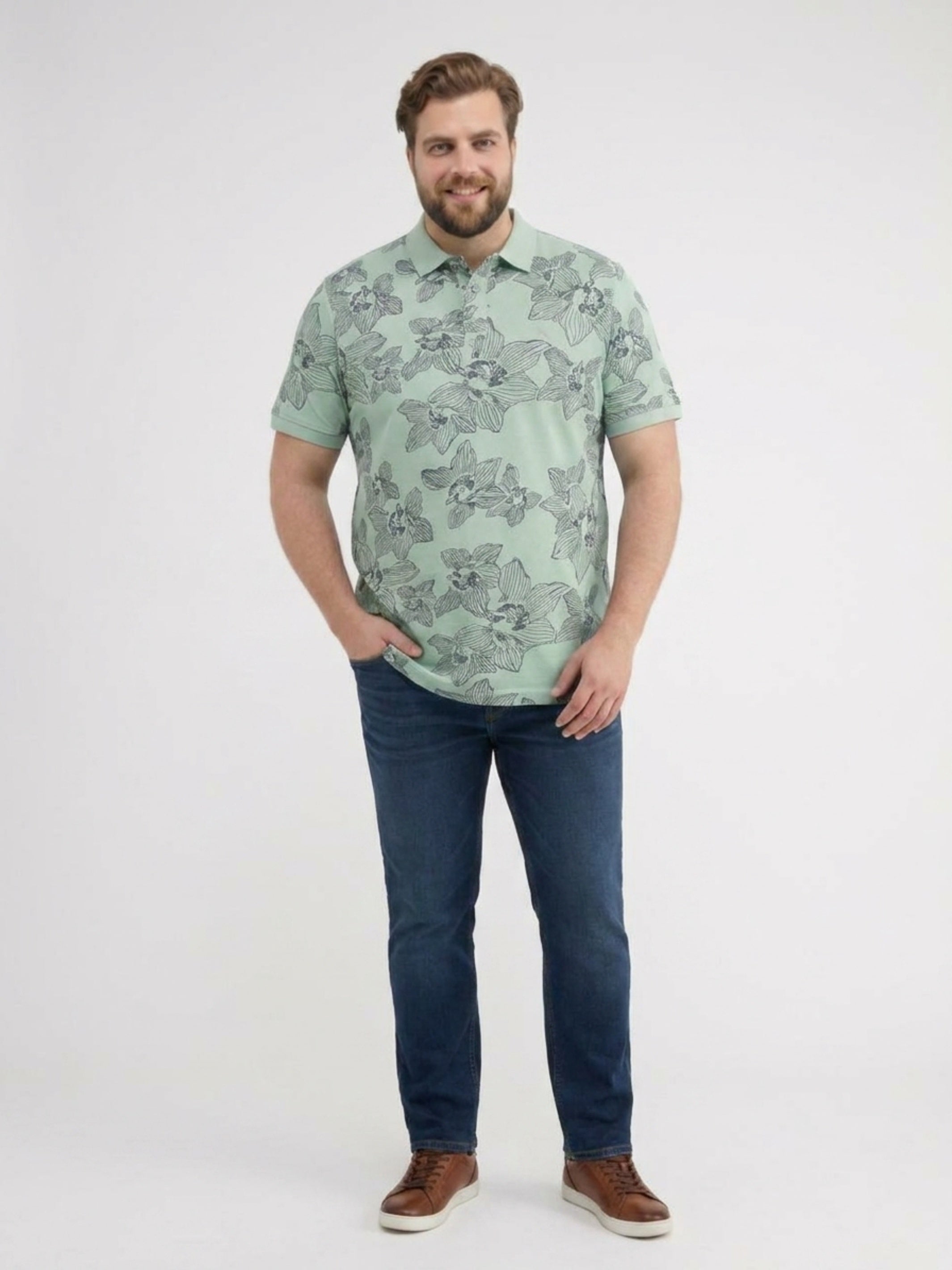 Poloshirt mit Print und Flachstrickkragen, große Größen - Polo Shirt Kurzarm