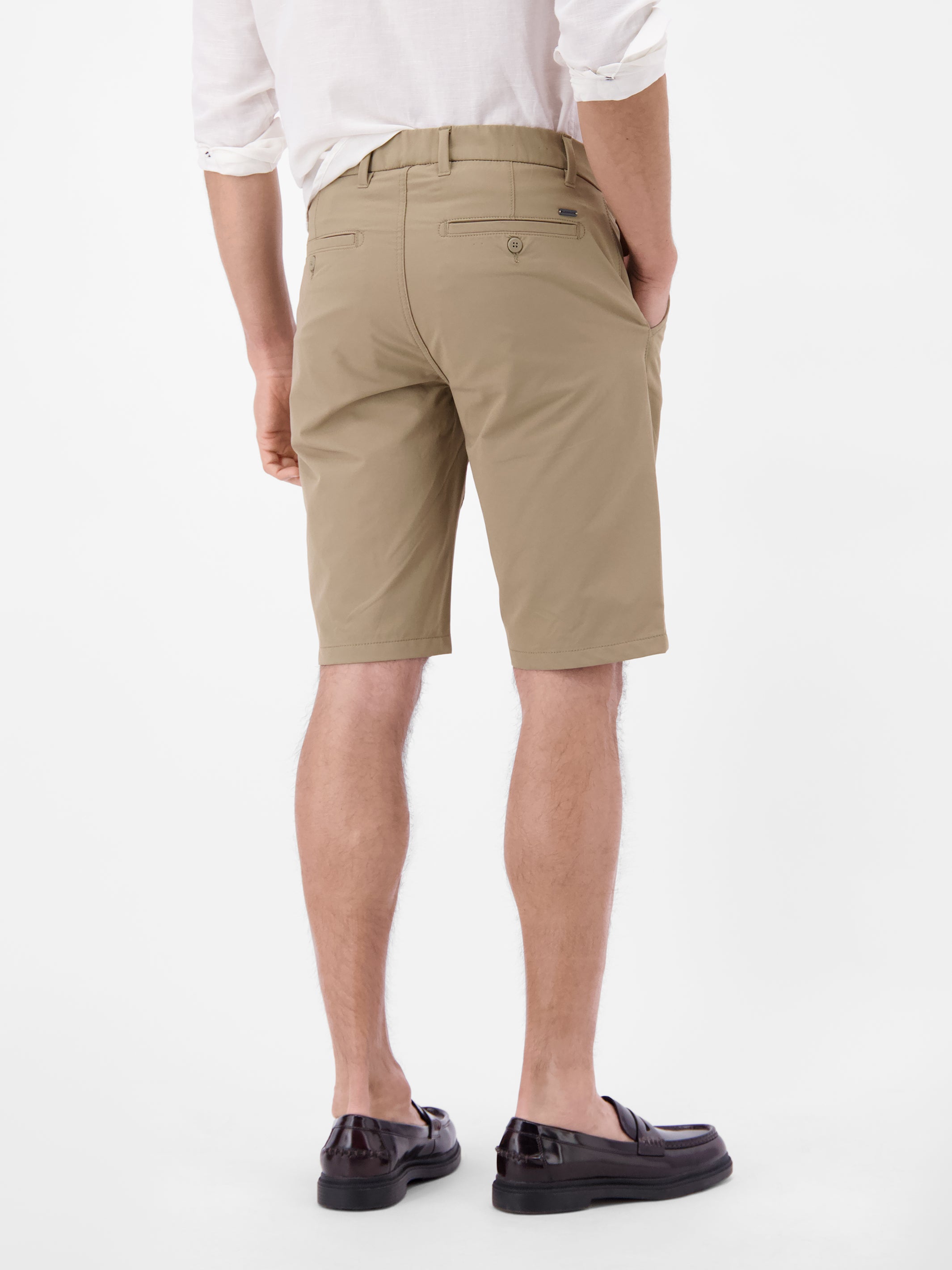 Sportliche Chino-Shorts aus flexiblem Nylon-Mix - Chino Shorts