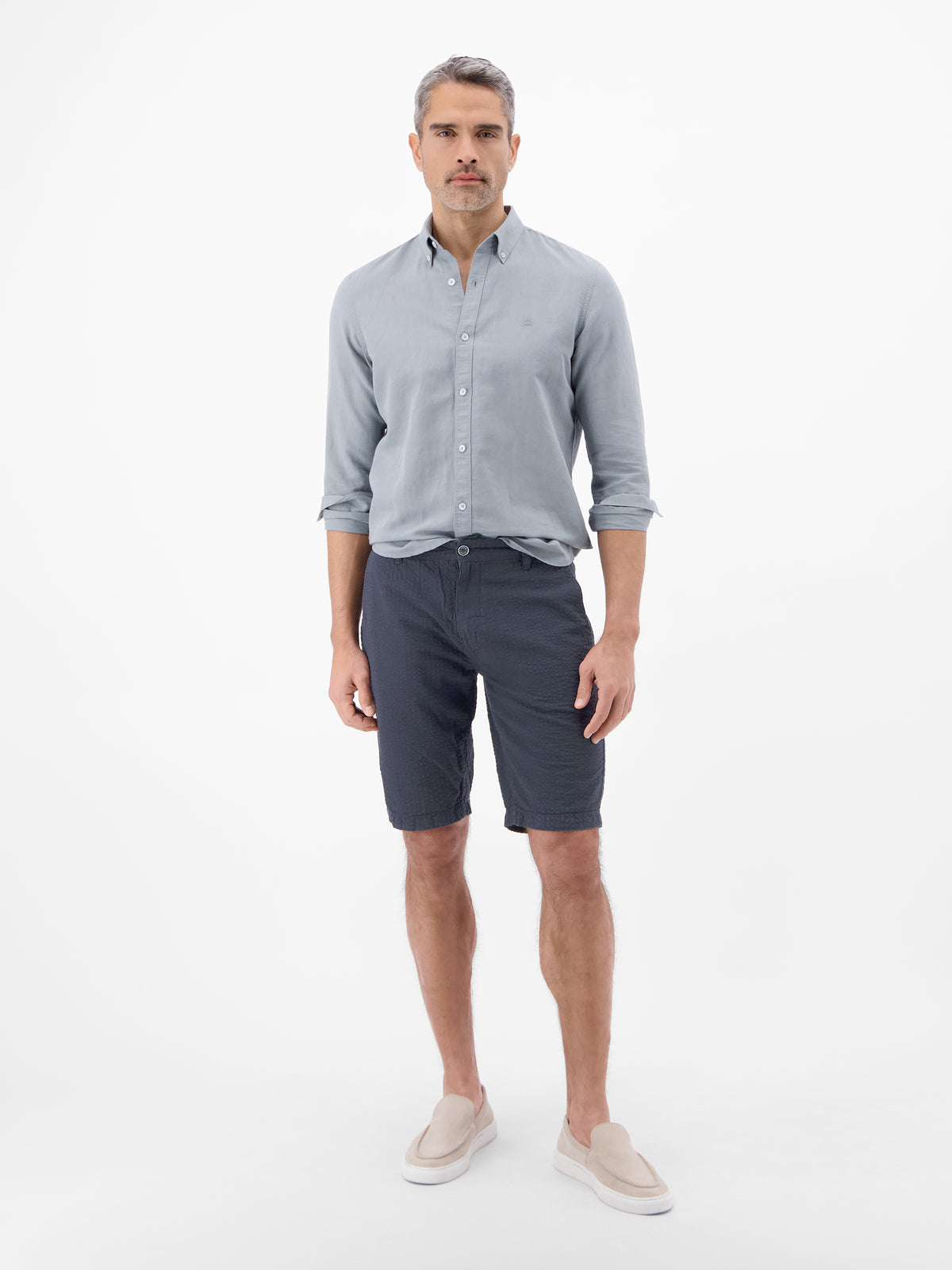 Chino-Shorts aus Baumwolle in leichter Seersucker-Qualität - Chino Shorts