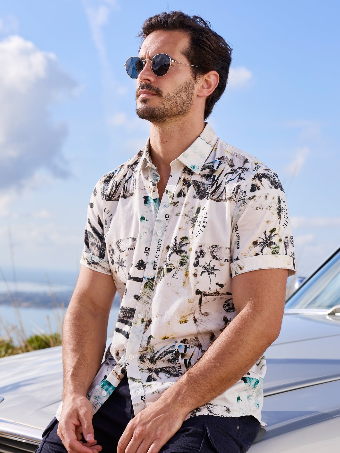Leichtes Kurzarmhemd im Hawaii-Look für kühlen Komfort - Kurzarmhemd
