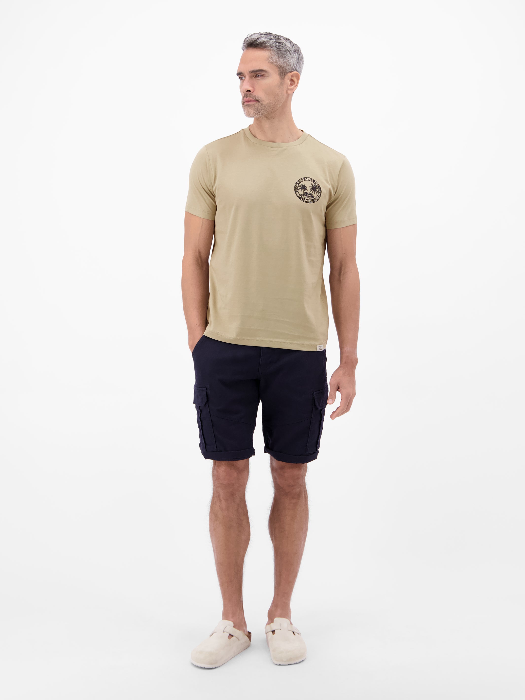 Lässiges, unifarbenes T-Shirt aus reiner Baumwolle mit Print - T-Shirt Rundhals
