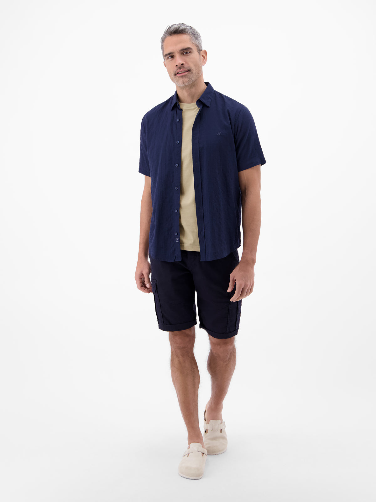Lässiges, unifarbenes T-Shirt aus reiner Baumwolle mit Print - T-Shirt Rundhals