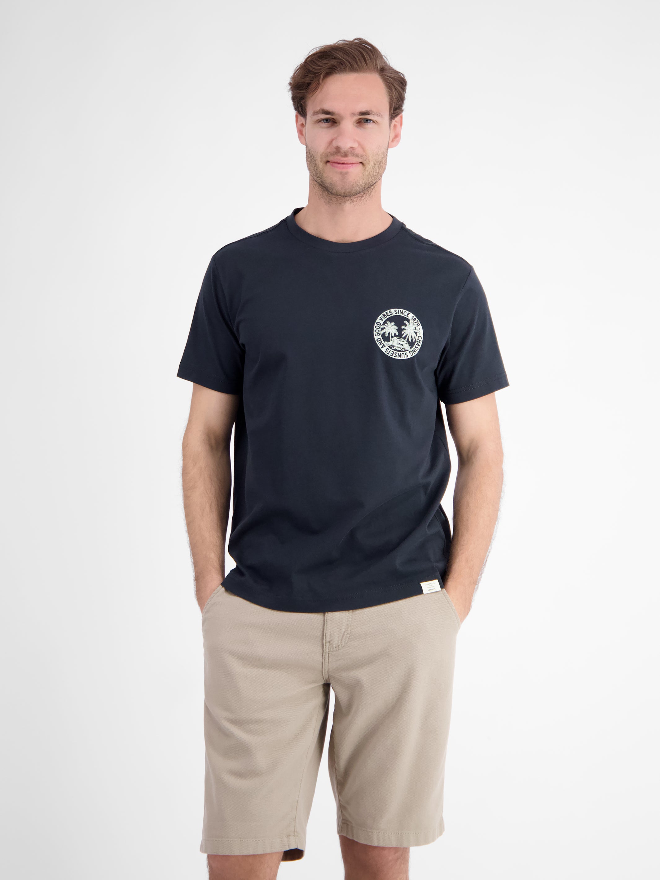 Lässiges, unifarbenes T-Shirt aus reiner Baumwolle mit Print - T-Shirt Rundhals
