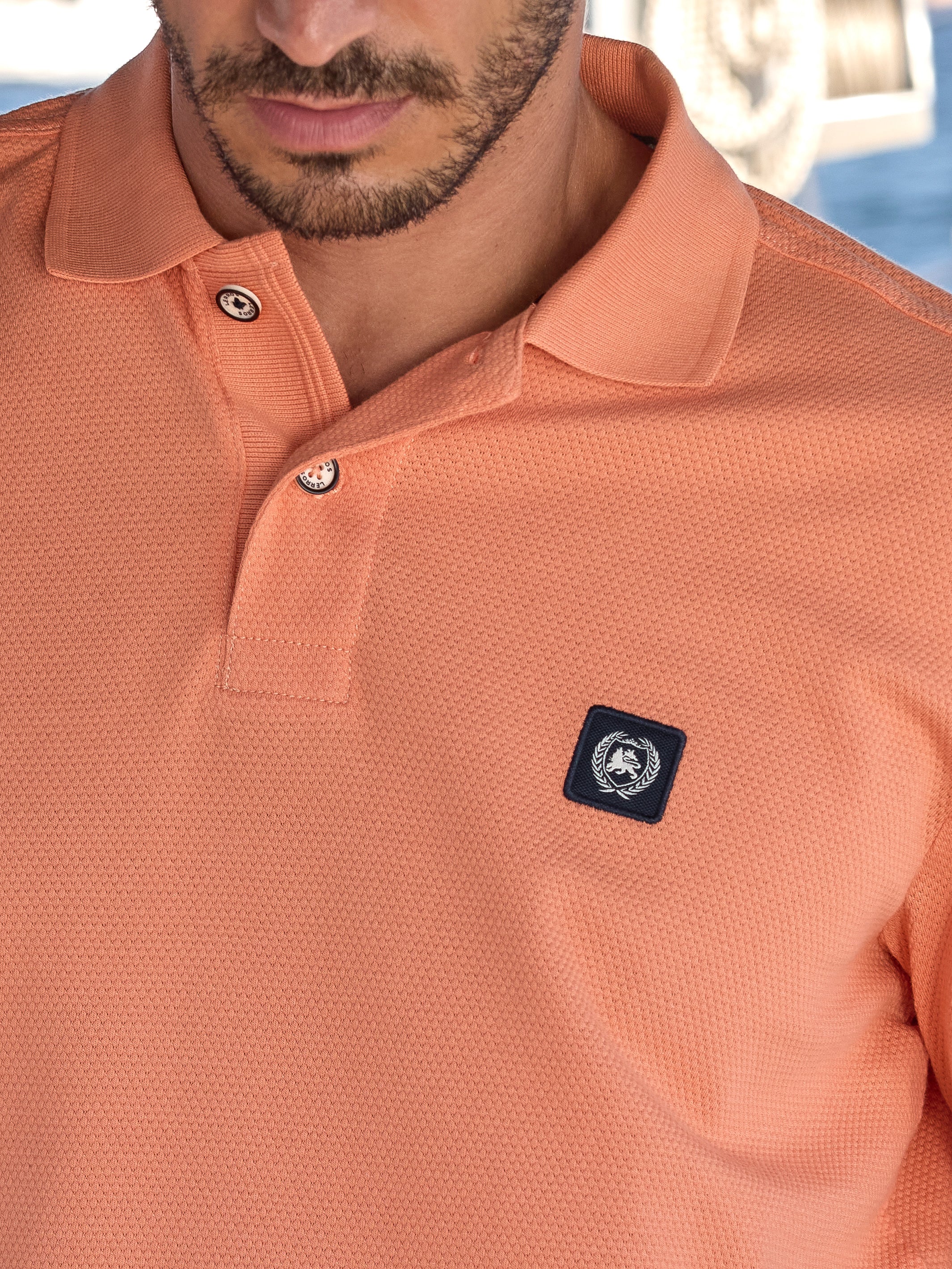 Maskulines Poloshirt aus Baumwolle mit griffiger Struktur - Polo Shirt Kurzarm