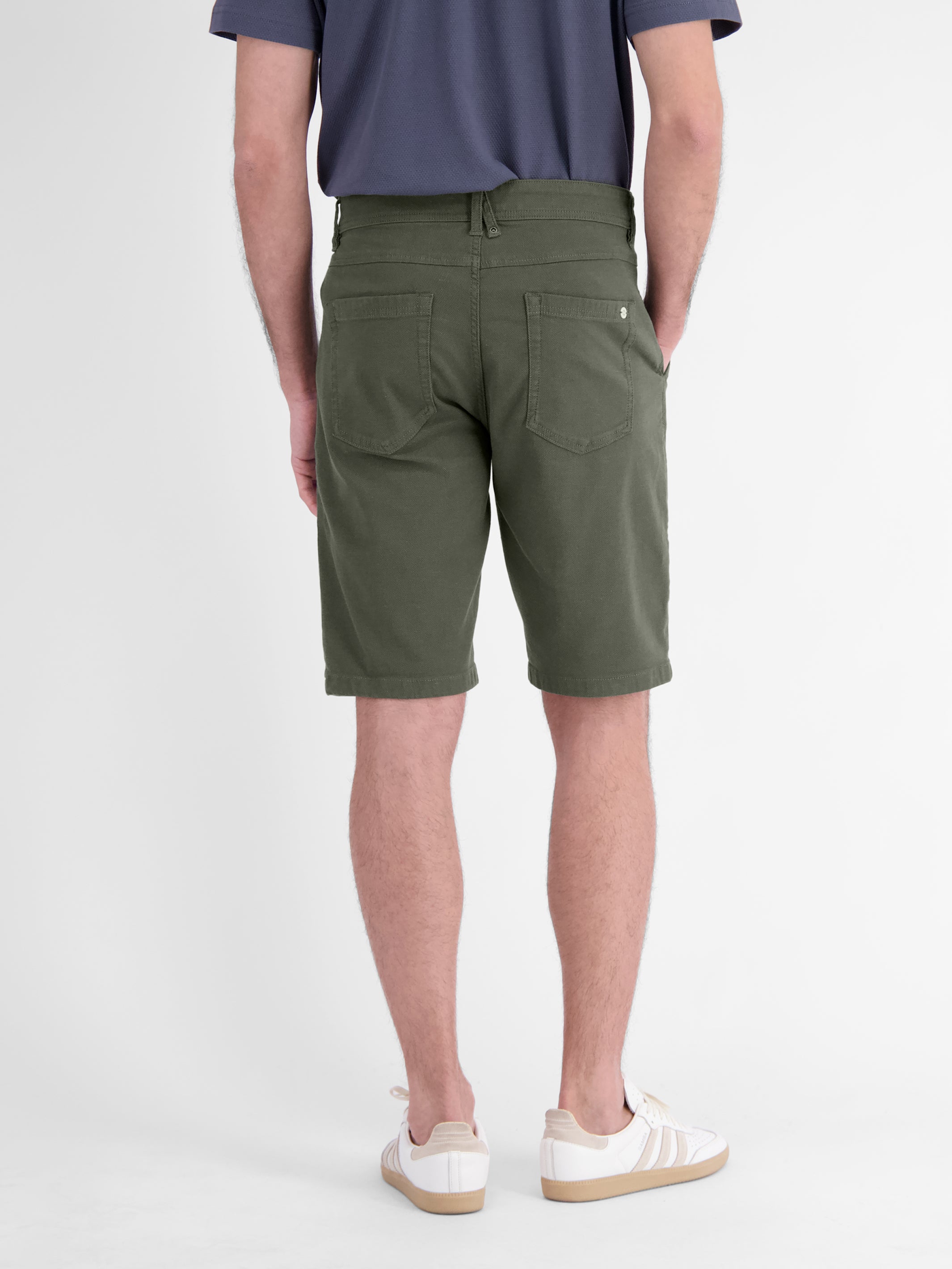 Bequeme Shorts aus griffiger Baumwolle mit Stretchanteil - Chino Shorts