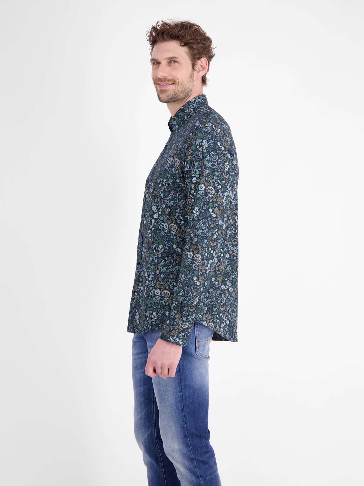 Men's shirt with floral print in a lightweight cotton blend