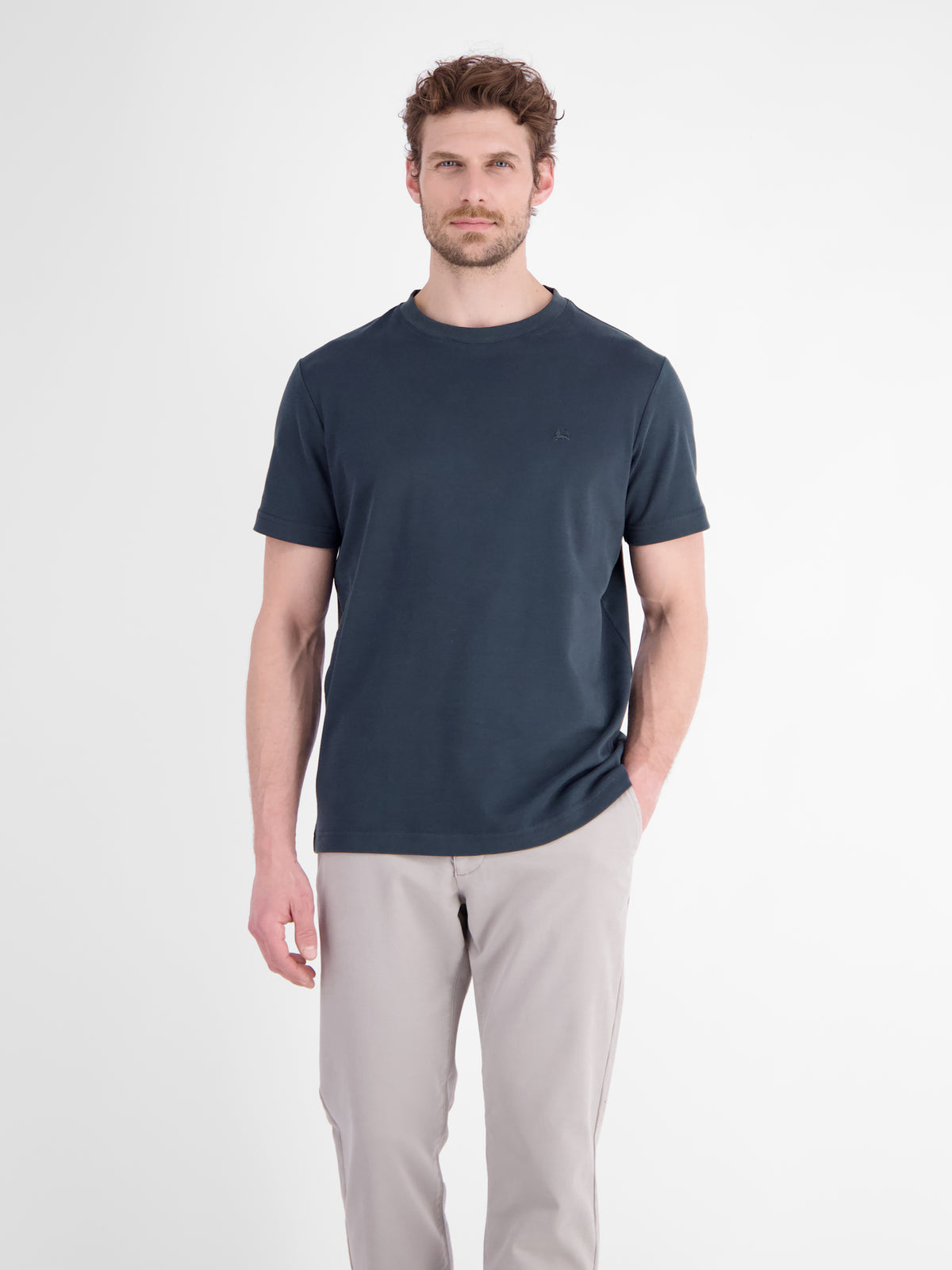 Legeres T-Shirt mit Rundkragen aus reiner Baumwolle