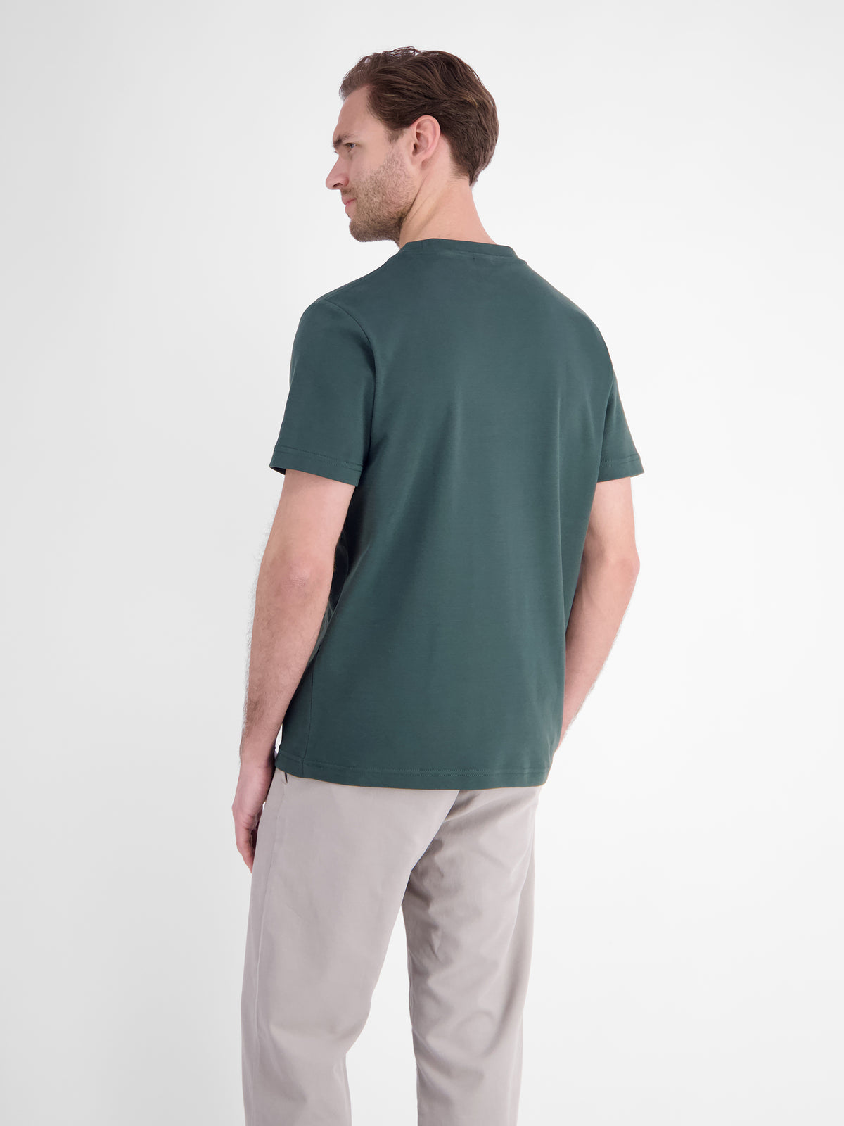 Hochwertiges T-Shirt aus reiner Baumwolle
