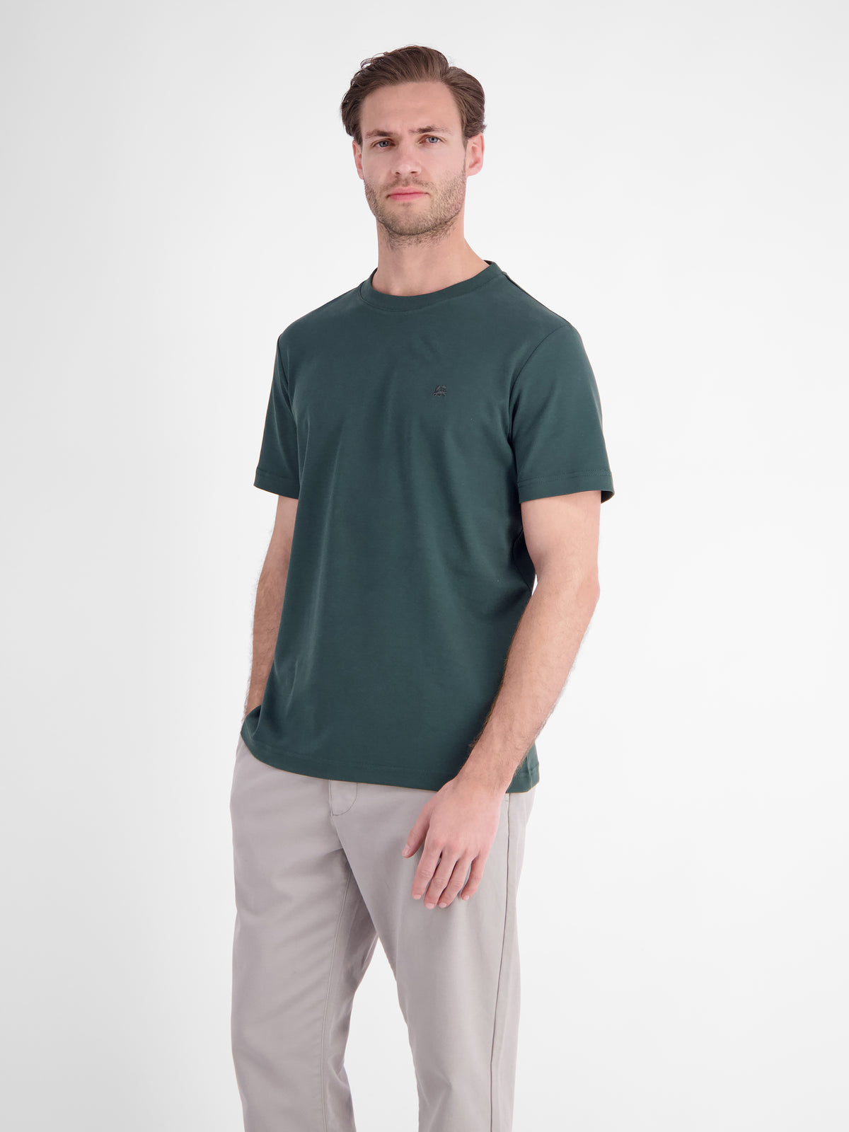 Hochwertiges T-Shirt aus reiner Baumwolle