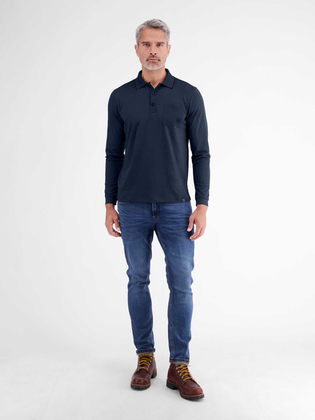 Legeres Langarm-Polo aus Mischgewebe mit Brusttasche