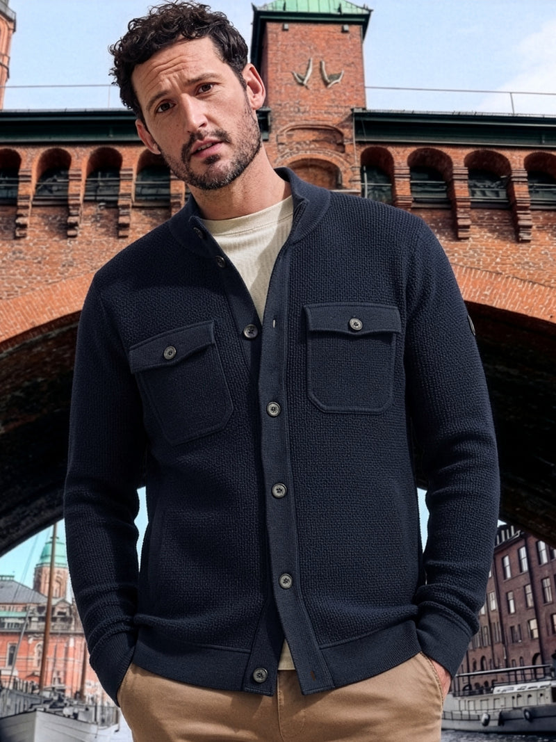 Masculine overshirt in comfortable cotton blend fabric