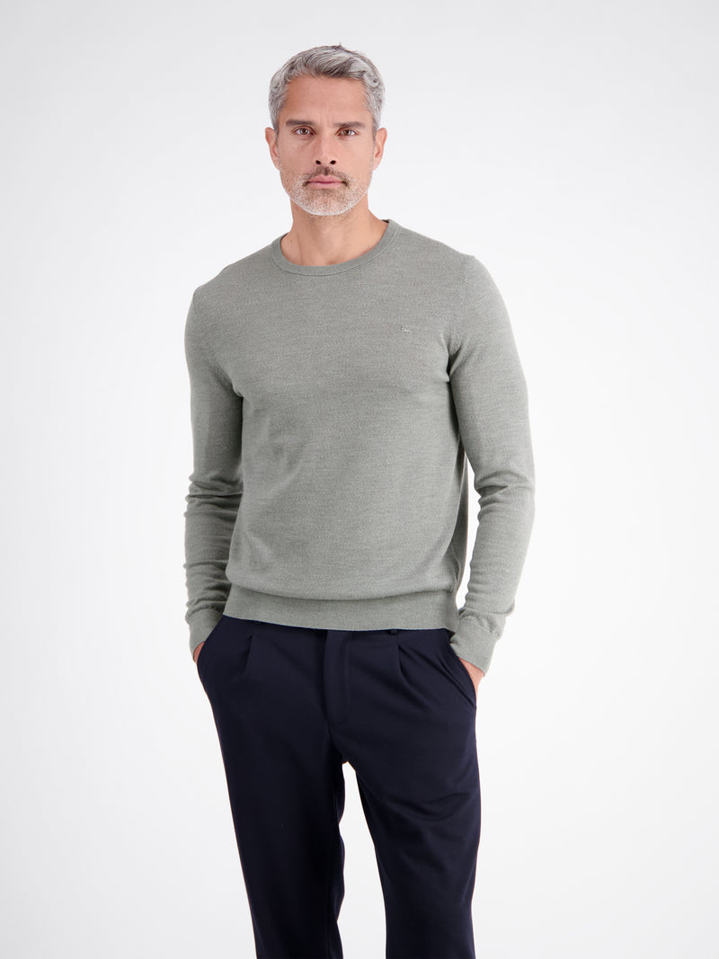 Dezent gestalteter Strickpullover aus weicher Merinowolle