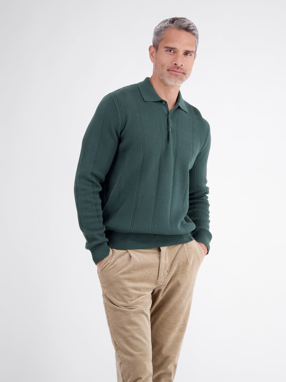 Elegant long-sleeve polo shirt with refined vertical stripes