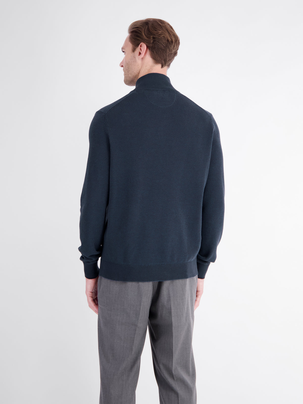Strickjacke 2-Tone mit warmem Kragen