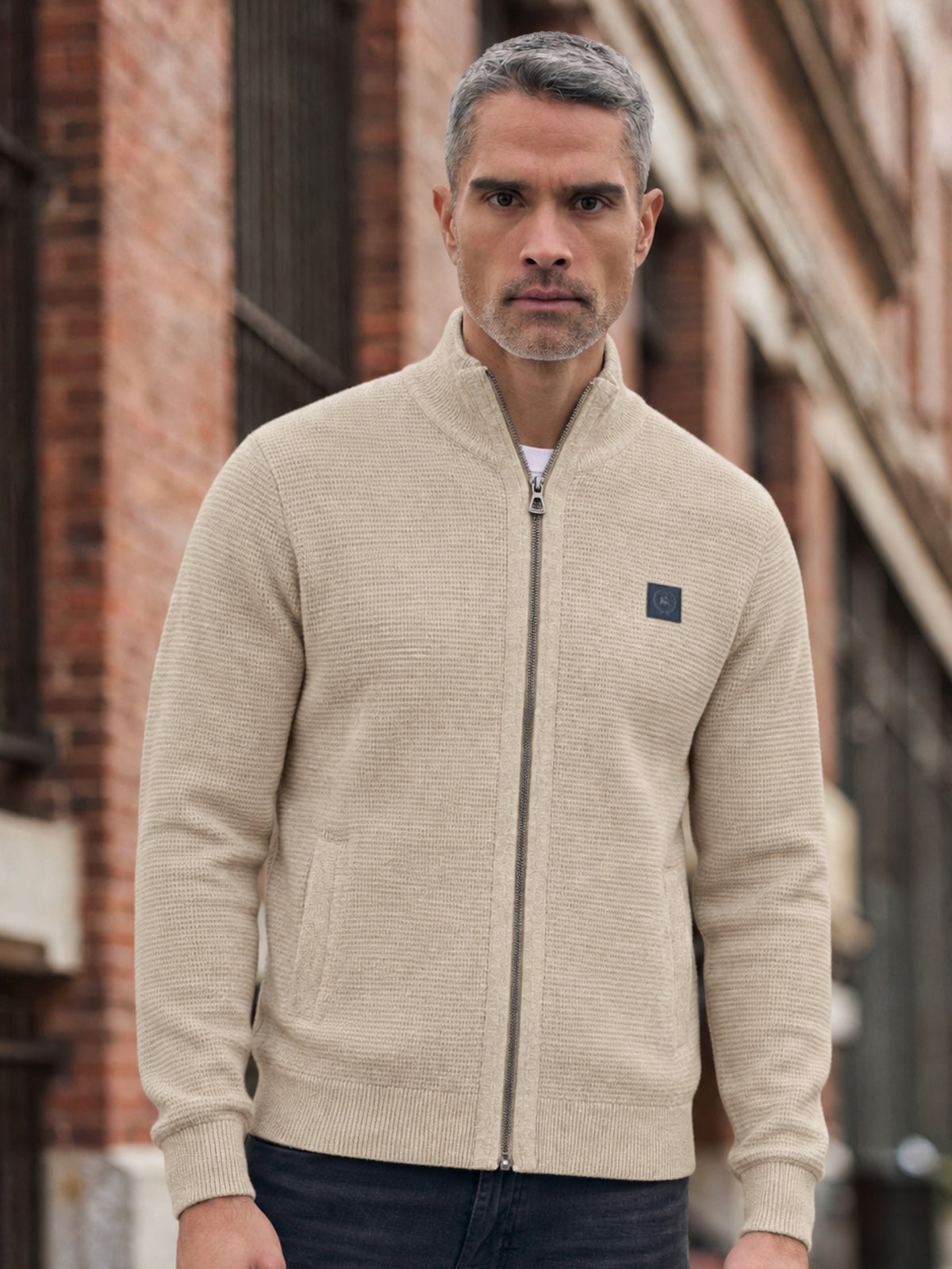 Sportive Strickjacke mit Reißverschluss aus Baumwolle