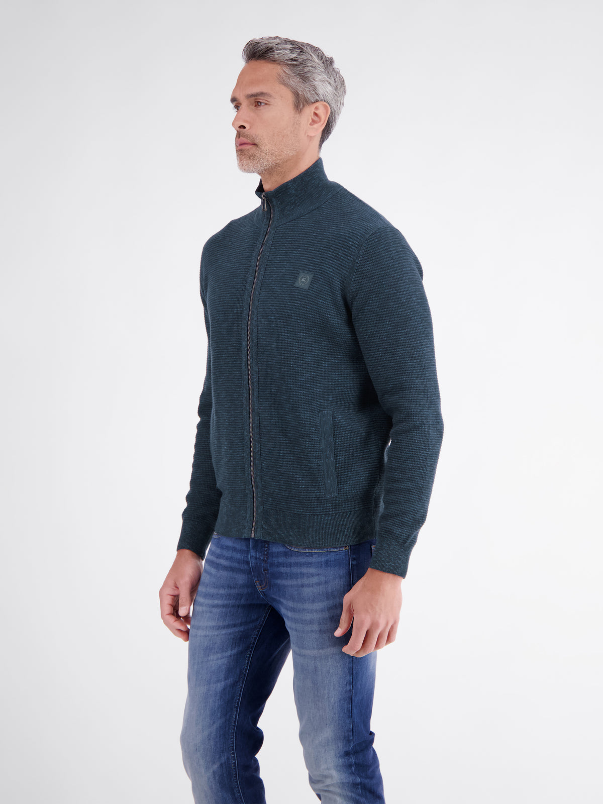 Sporty knit jacket made of high-quality cotton