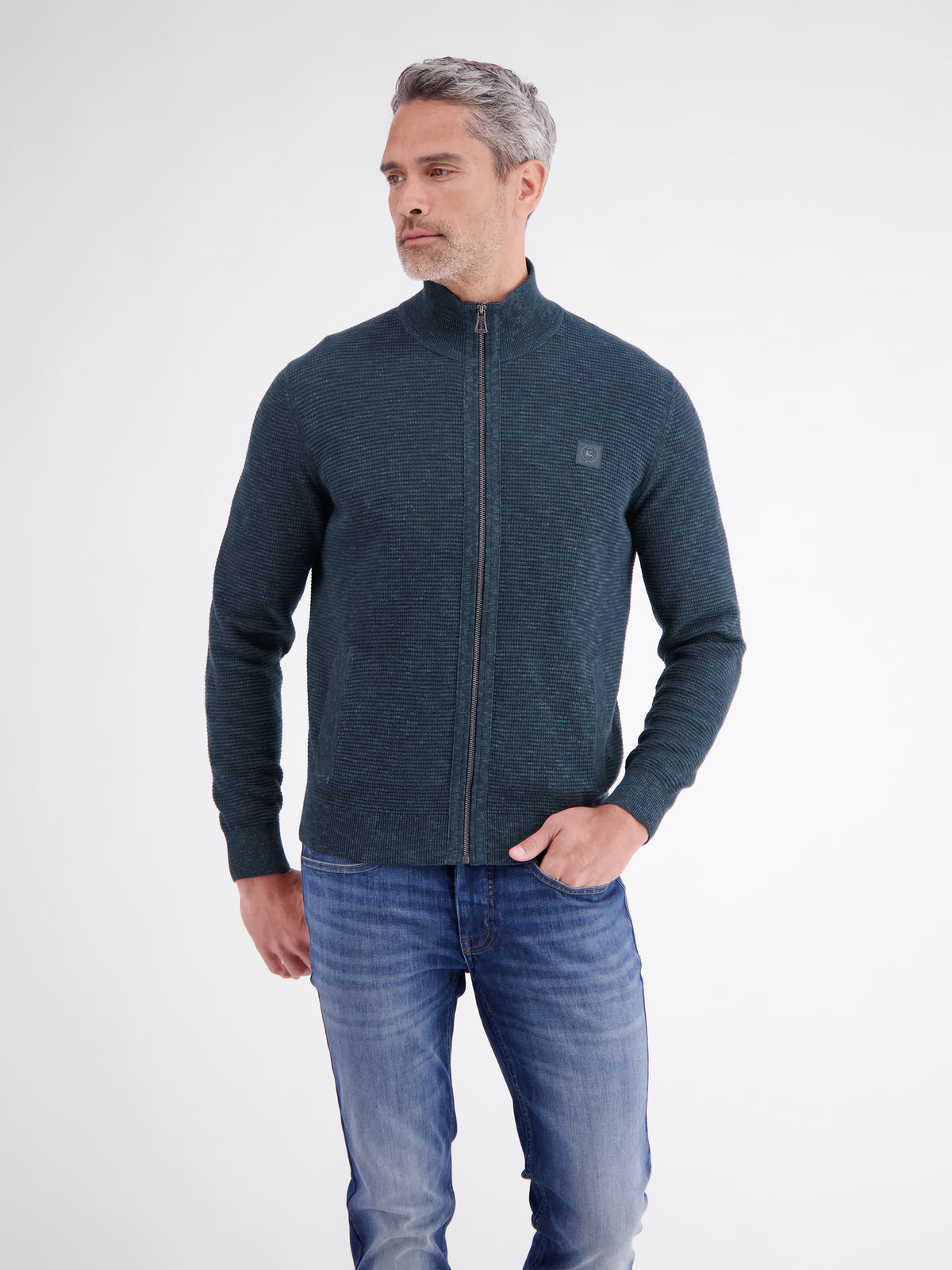 Sporty knit jacket made of high-quality cotton