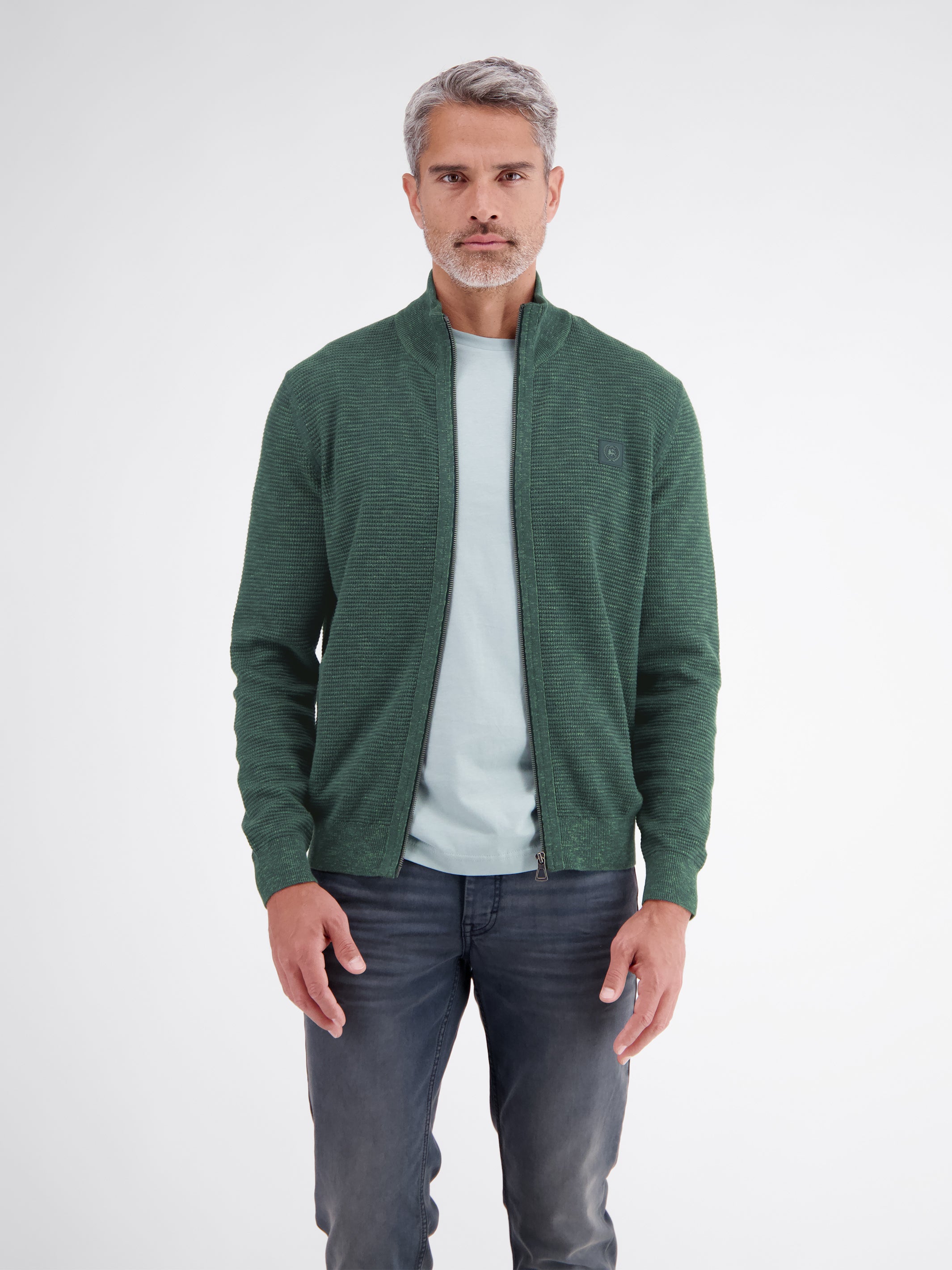 Sporty knit jacket made of high-quality cotton