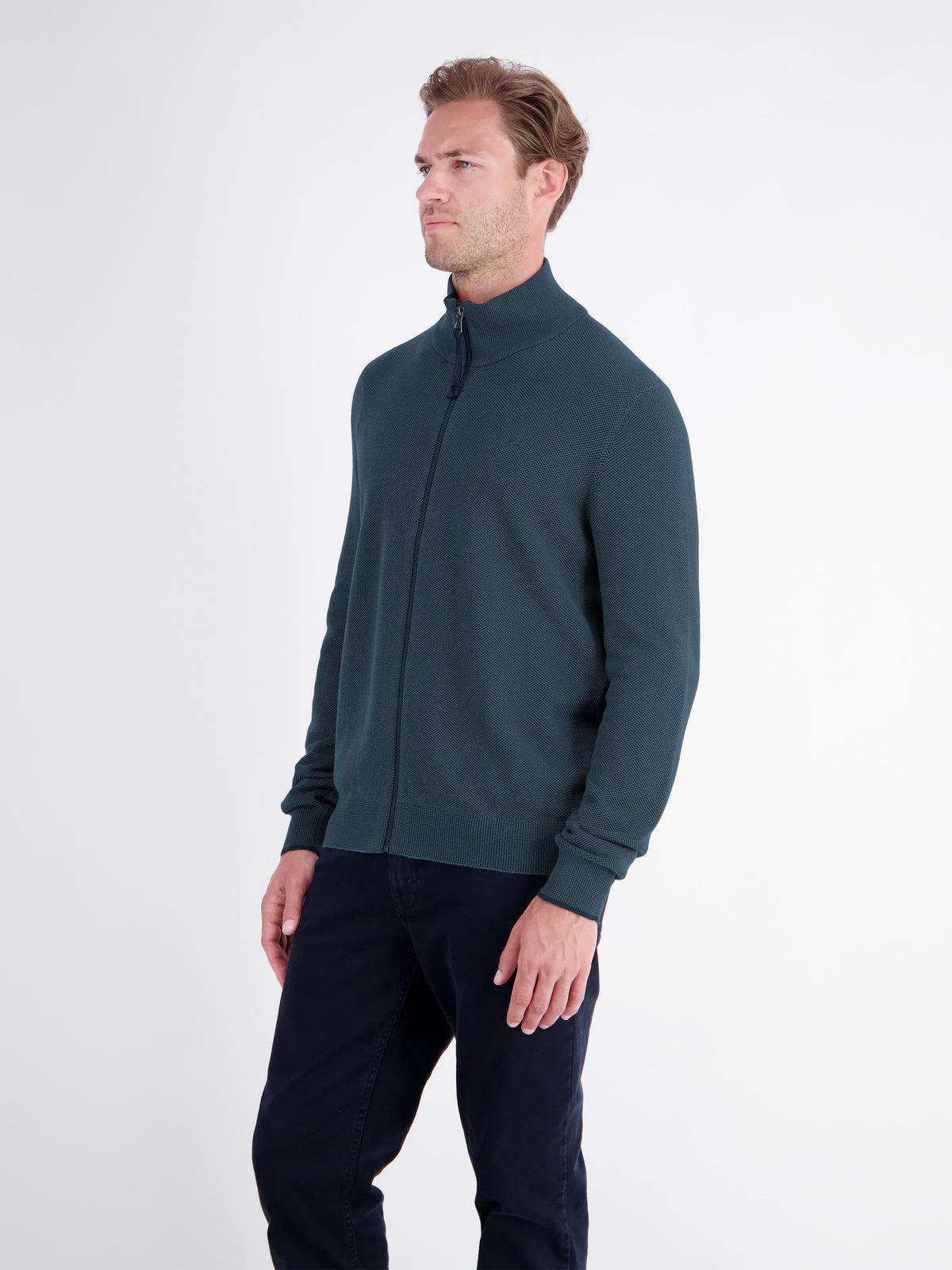 Strickjacke 2-Tone mit warmem Kragen