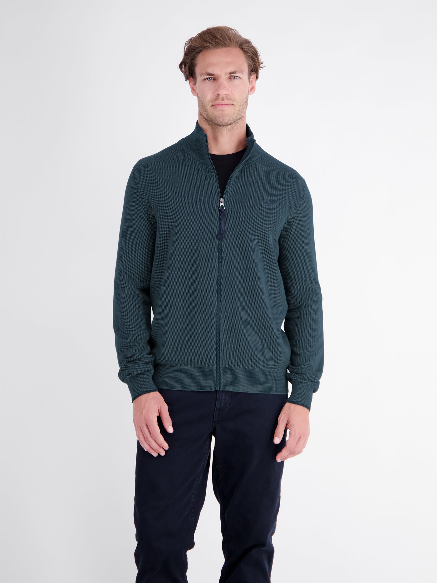 Sportive Strickjacke aus Baumwolle in modischer 2-Tone-Optik