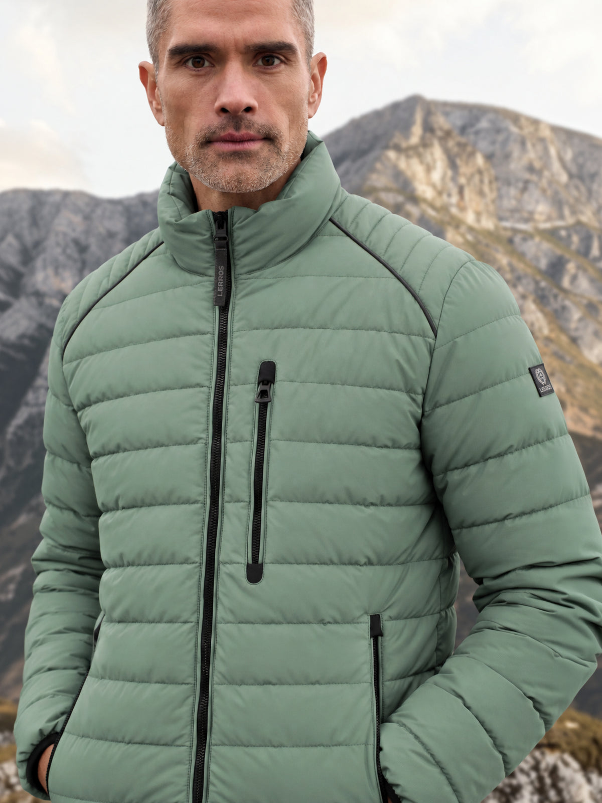 Bestseller: Steppblouson mit wärmender Wattierung