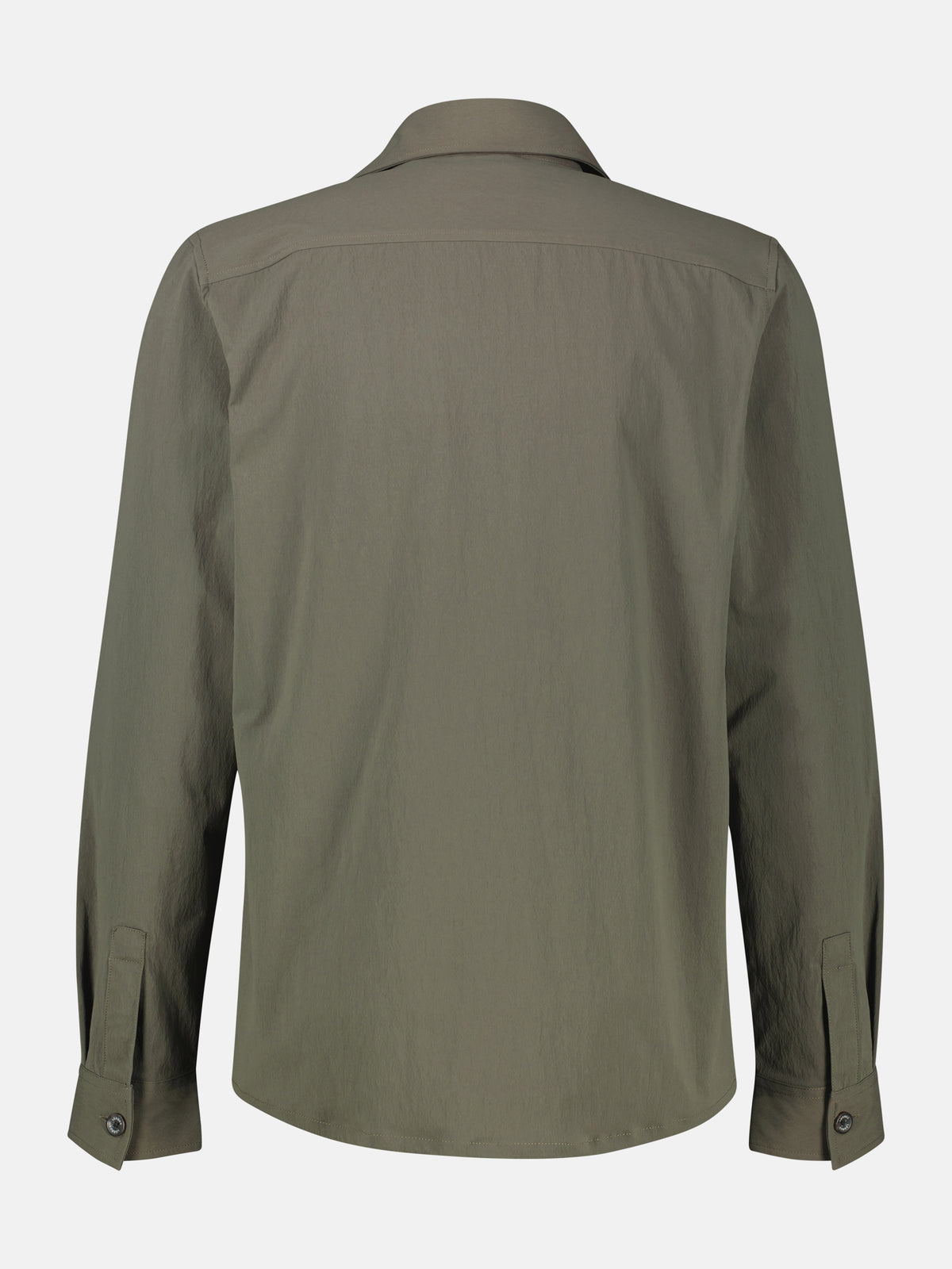 Sporty men's shirt made of durable fabric