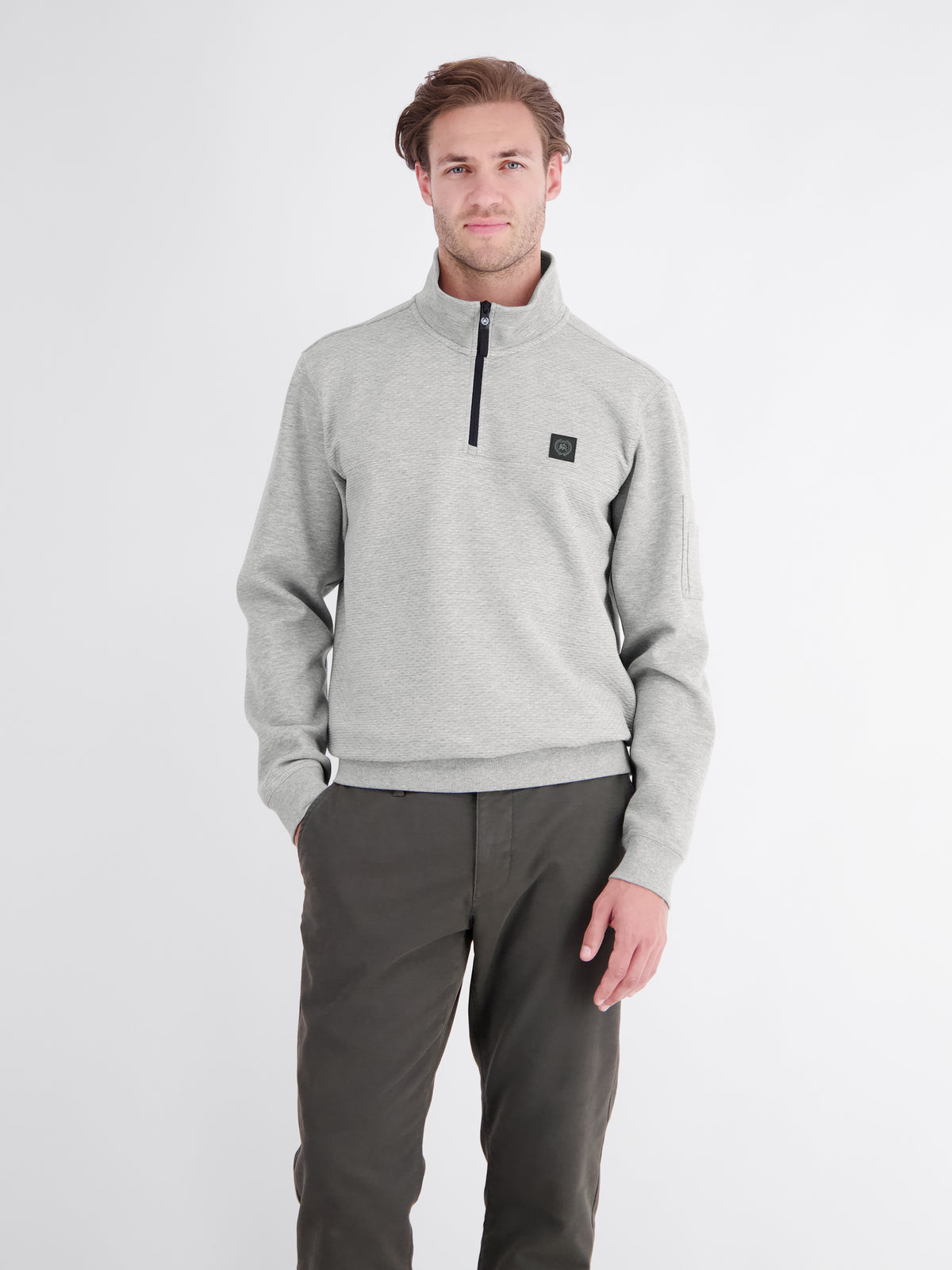 High-quality Troyer made from blended fabric with a fine ribbed structure