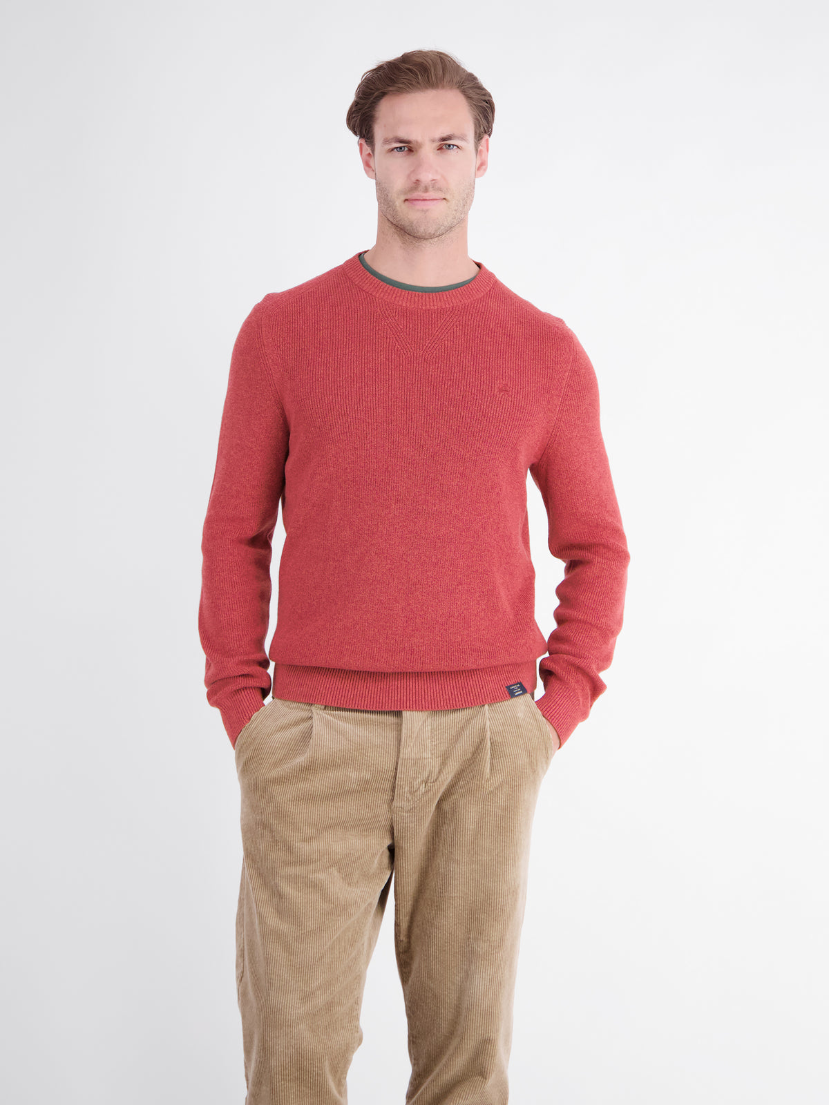 Stylish knit sweater with a comfortable crew neck