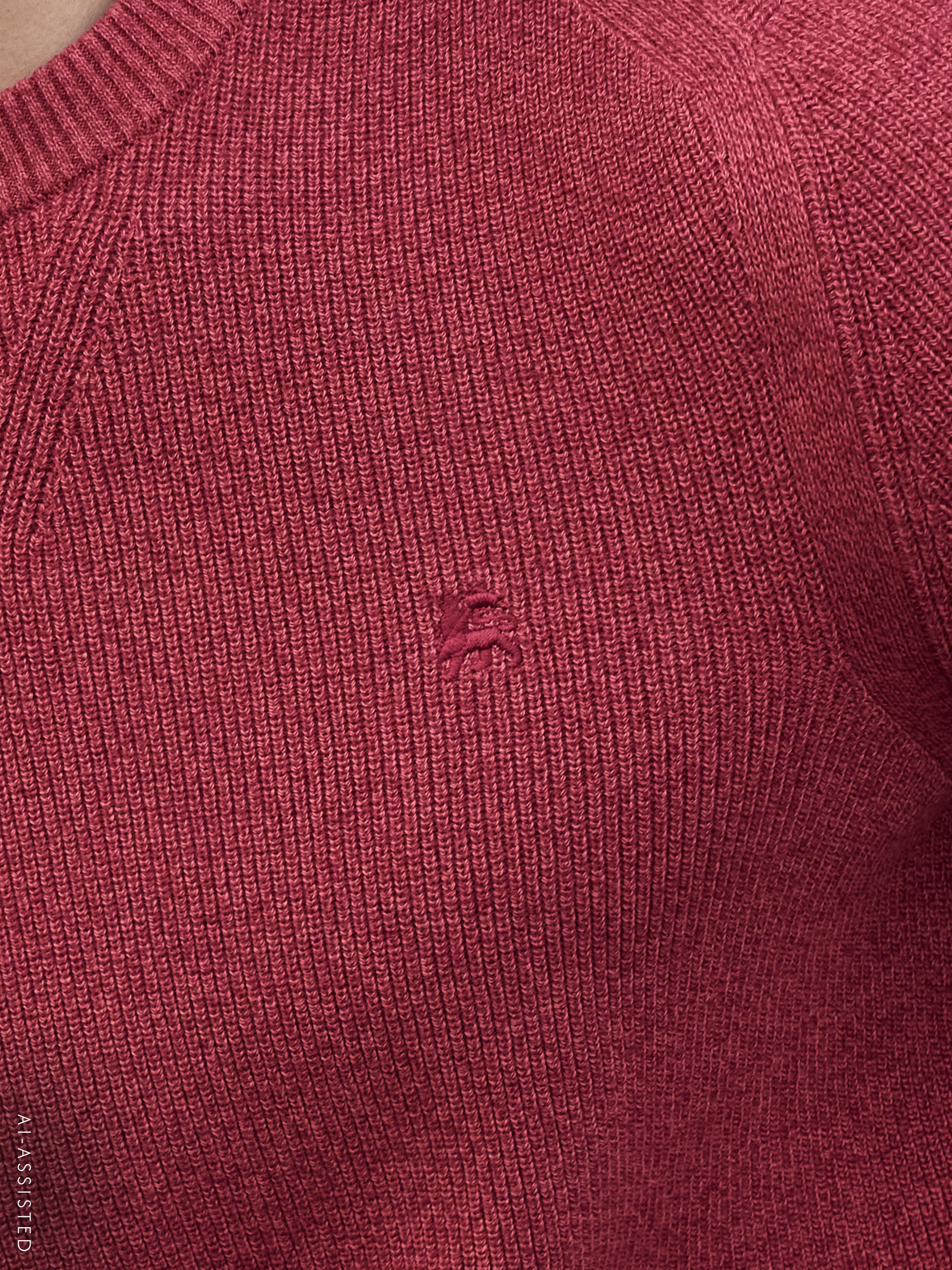 Stylish knit sweater with a comfortable crew neck