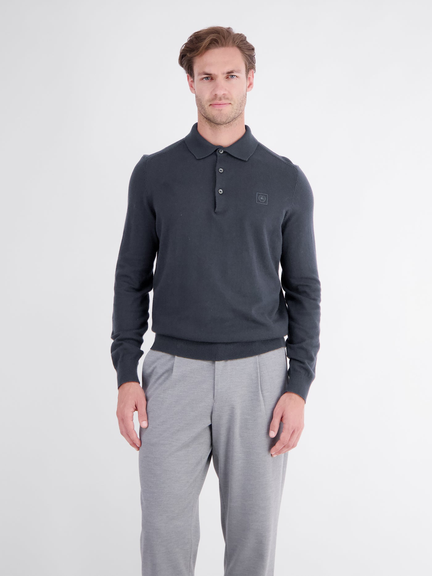 Langarm Polo aus Baumwollstrick mit flexiblen Rippbündchen